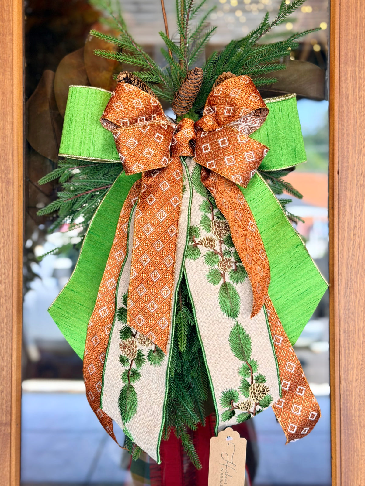 Just Cut Mini Fir & Bow