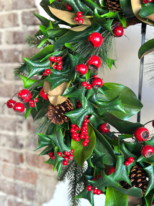 28" PREMIUM BERRY MAGNOLIA HOLLY AND PINE WREATH