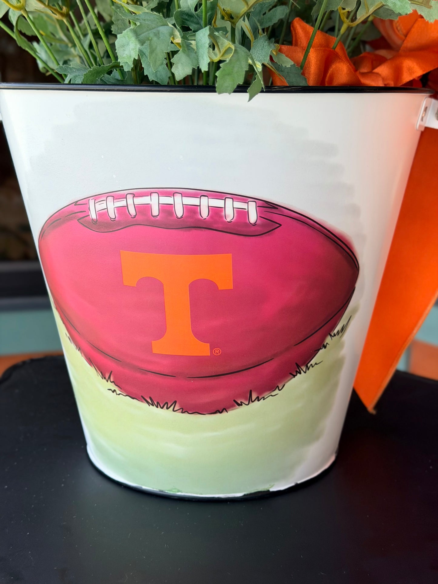 UT Daisy Bucket
