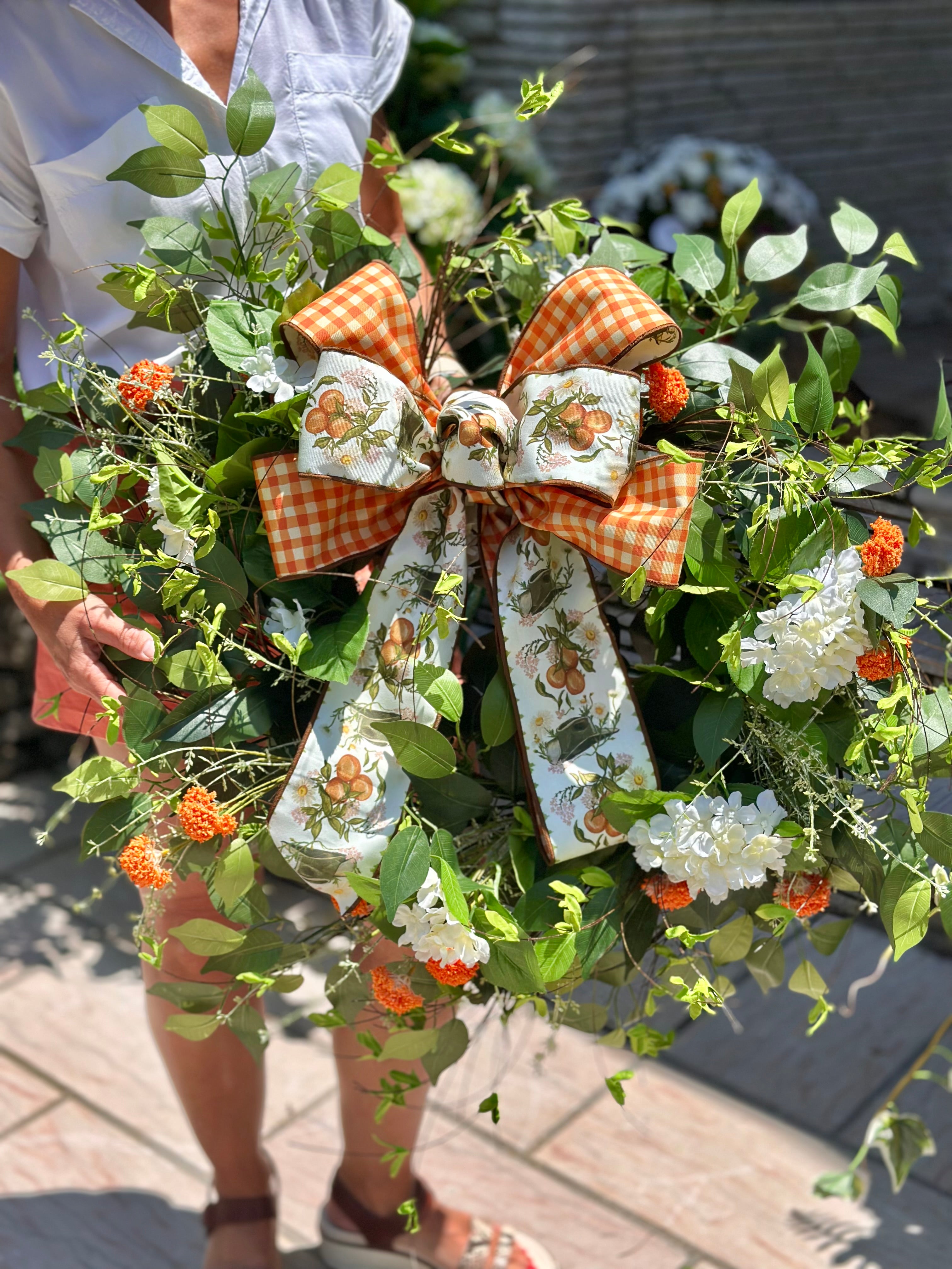 Tip of the Hat Bow & Wreath
