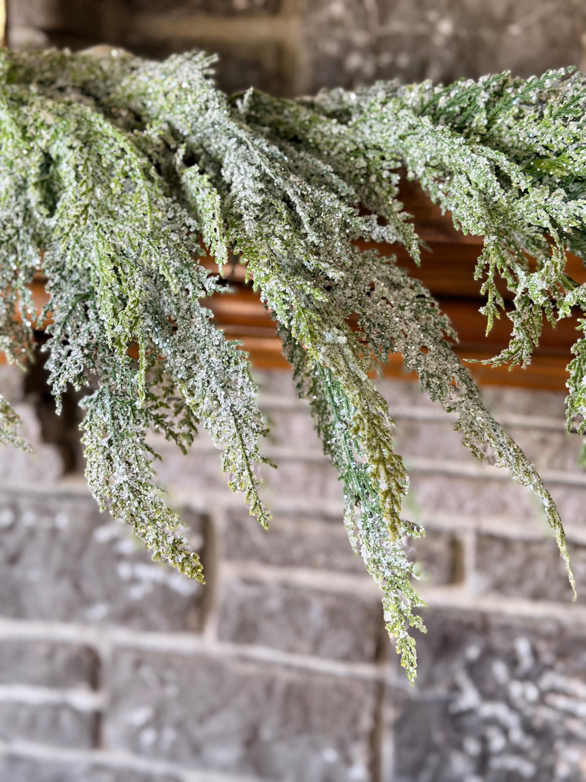 60" ICED CEDAR GARLAND