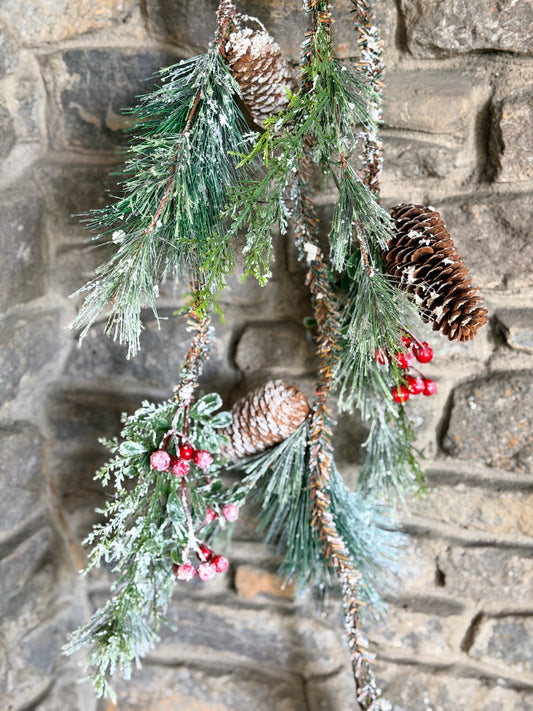 50"ICED SKIP PINE GARLAND W/BERRY