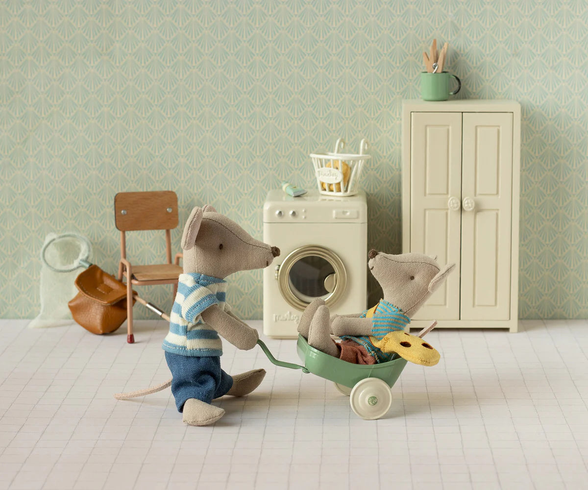 Maileg- Little brother mouse with bag