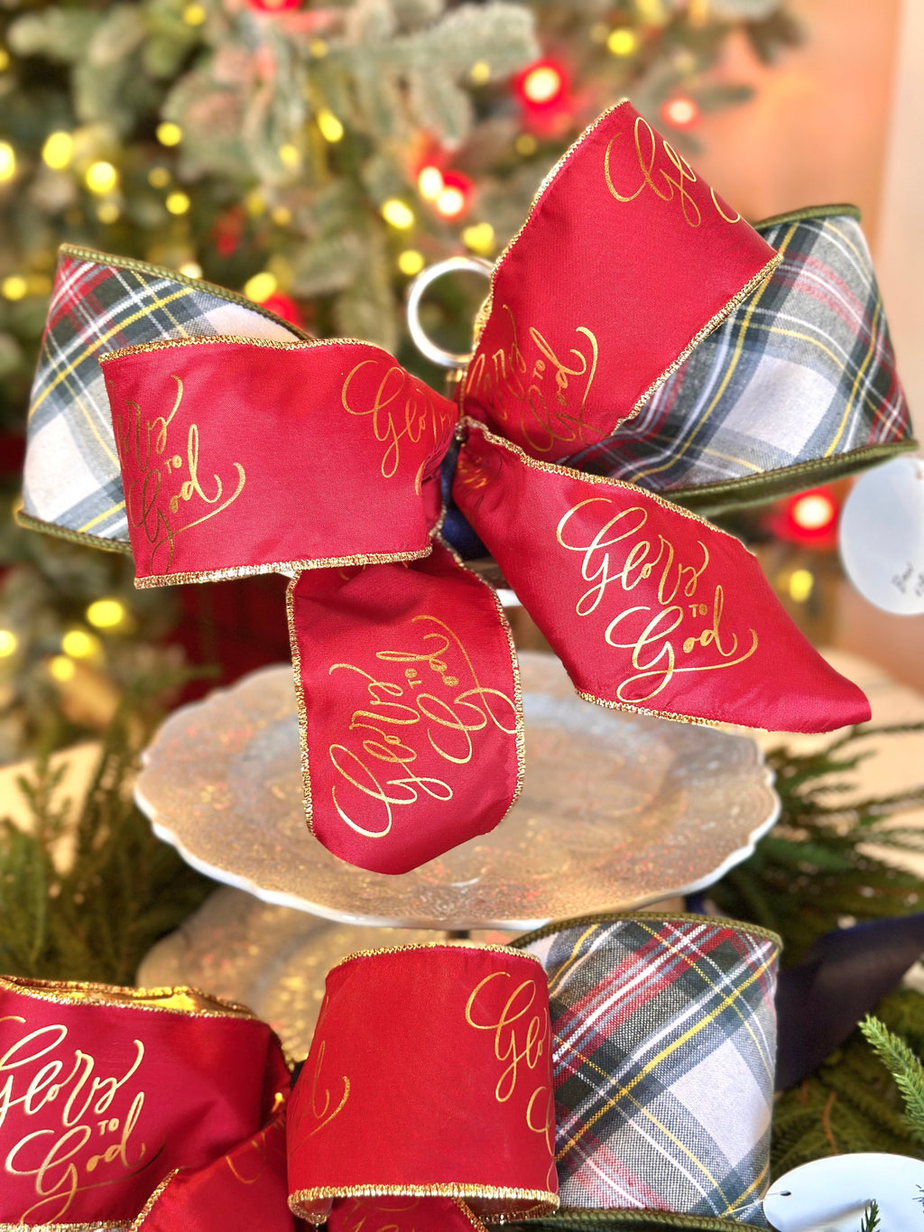 “Glory to God” with Green Plaid Accent Bow