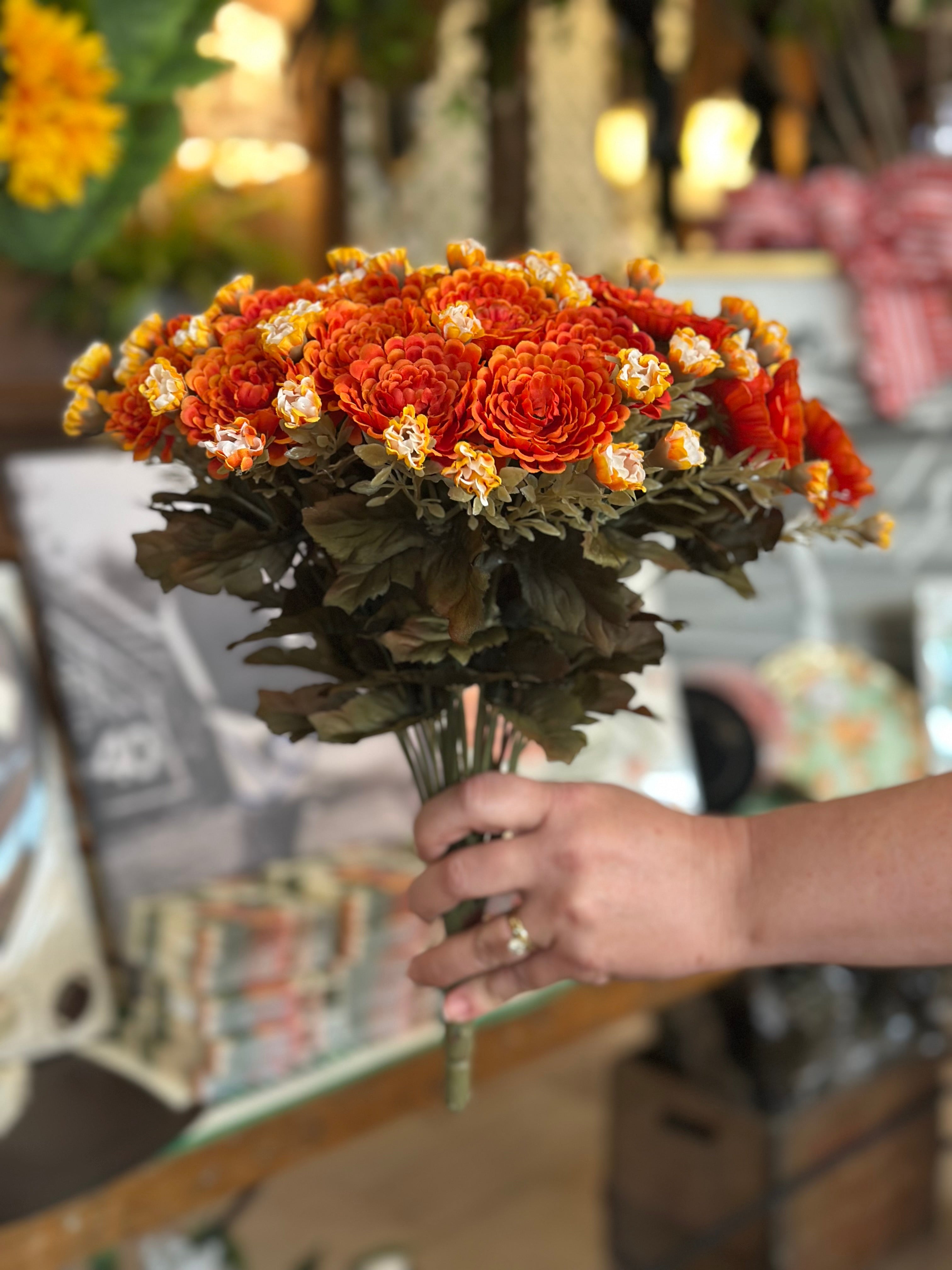 15" Mini Mum Bush