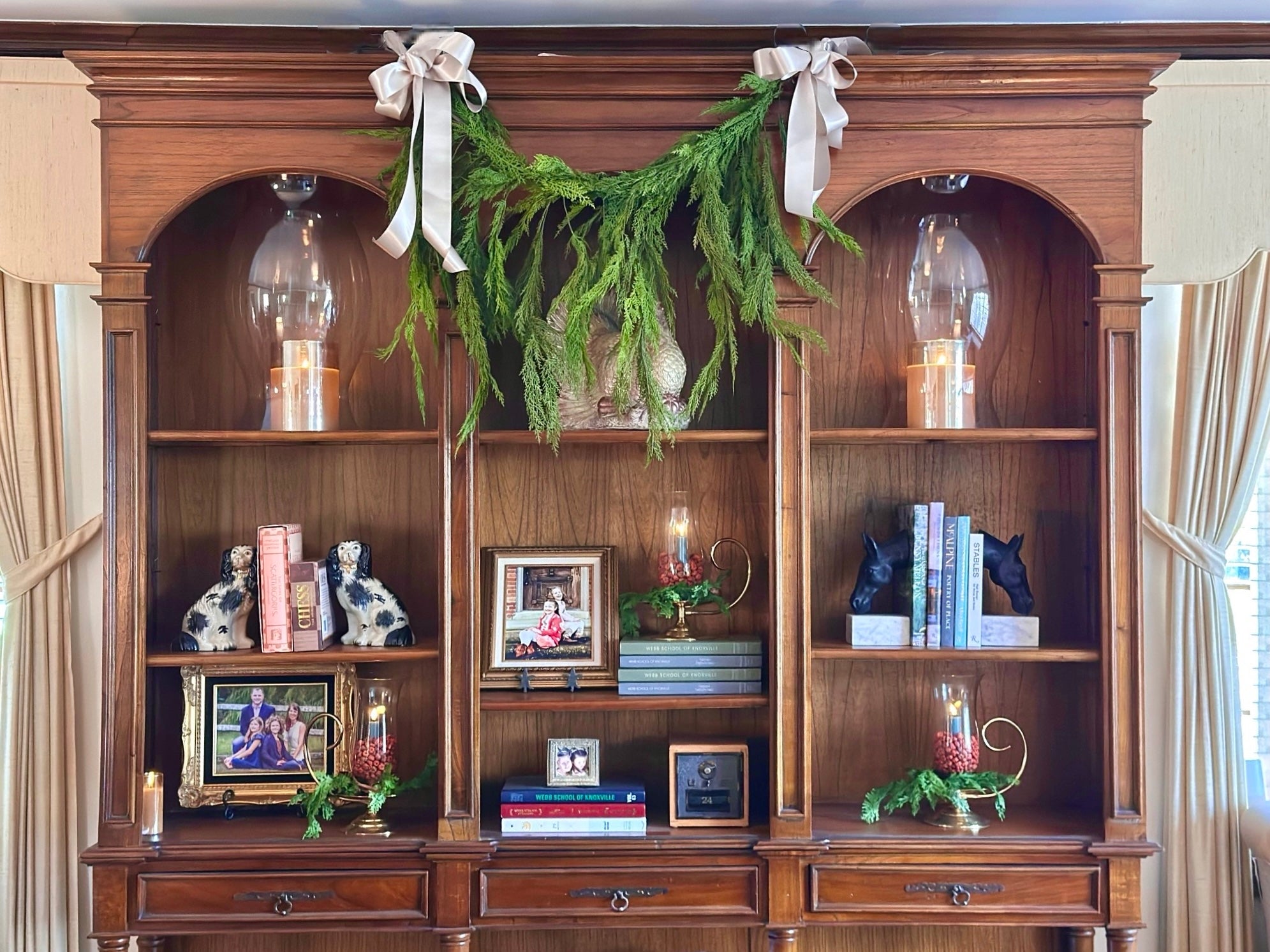 *ONLINE EXCLUSIVE!* 40” NATURAL TOUCH CEDAR DRIPPING GARLAND