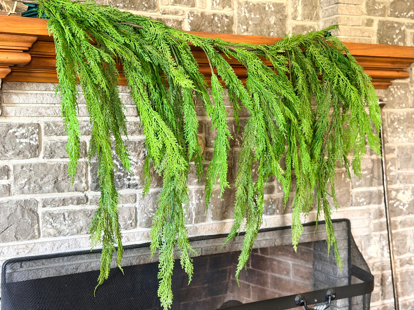 40” NATURAL TOUCH CEDAR DRIPPING GARLAND