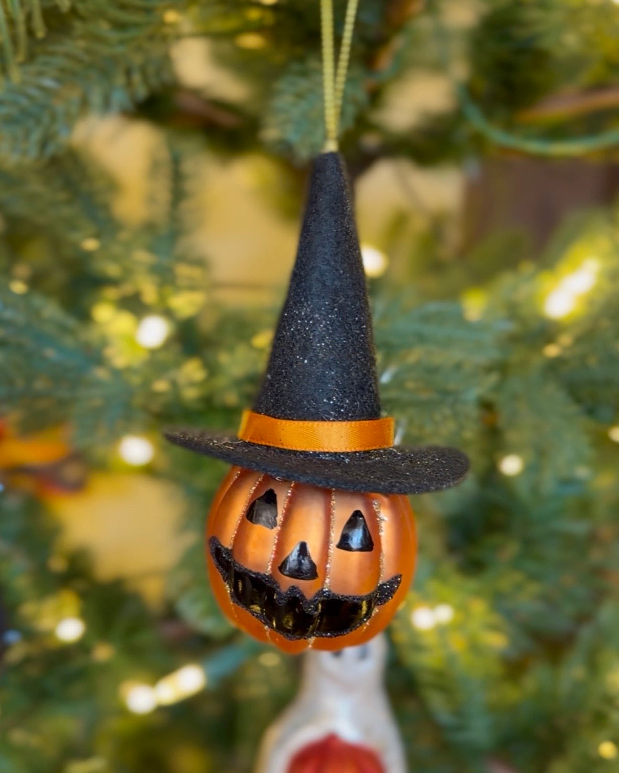4.5" GLASS JACK O'LANTERN ORNAMENT