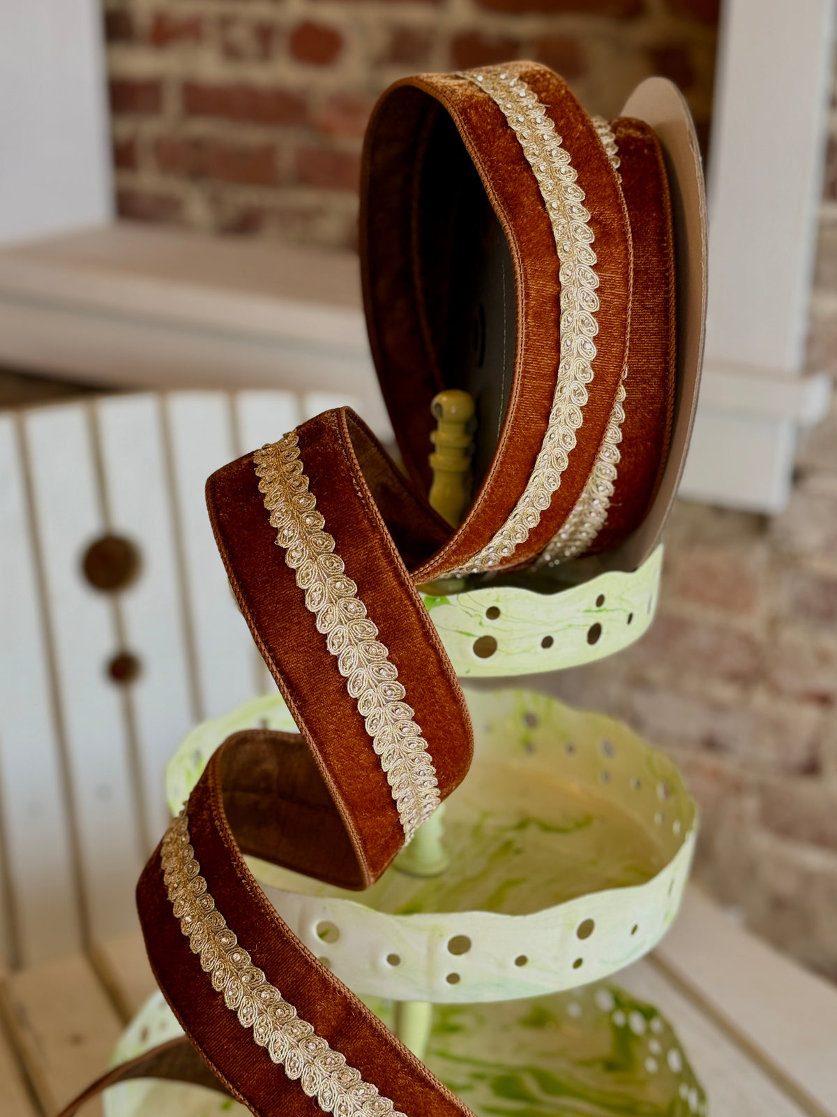 2.5” Diamond Garland - Pecan, SOLD BY THE YARD