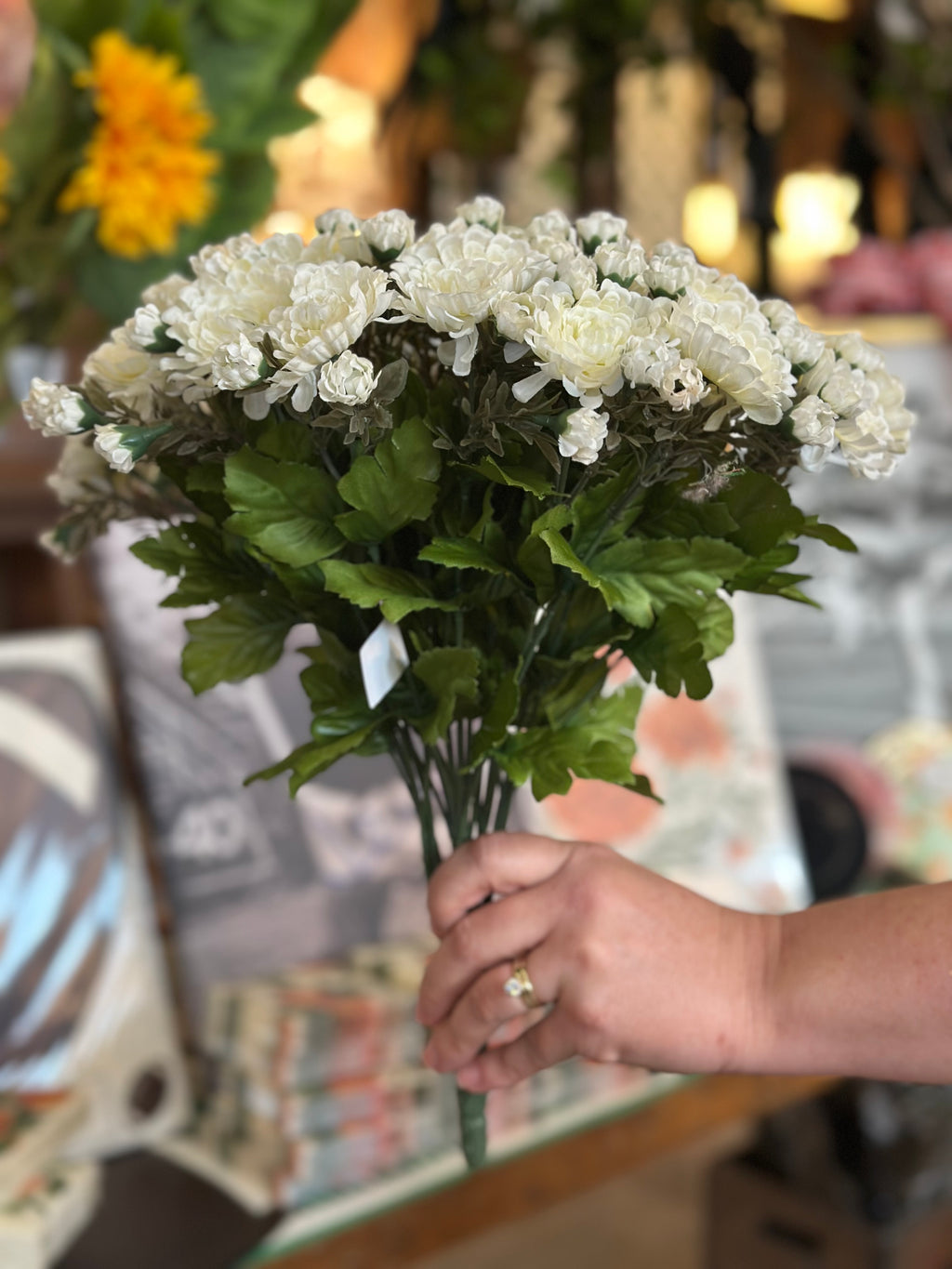 15" Mini Mum Bush
