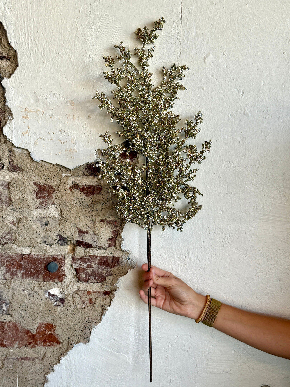 29" GLITTER CEDAR SPRAY- CHAMPAGNE
