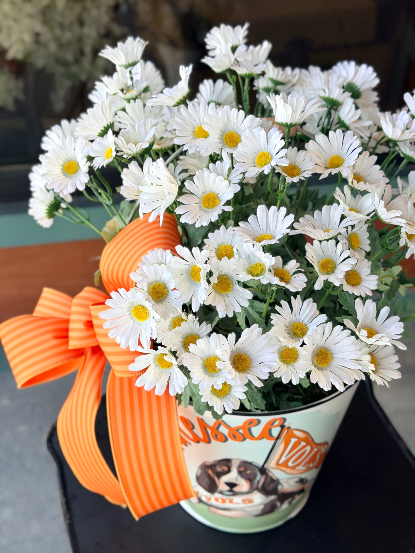 UT Daisy Bucket
