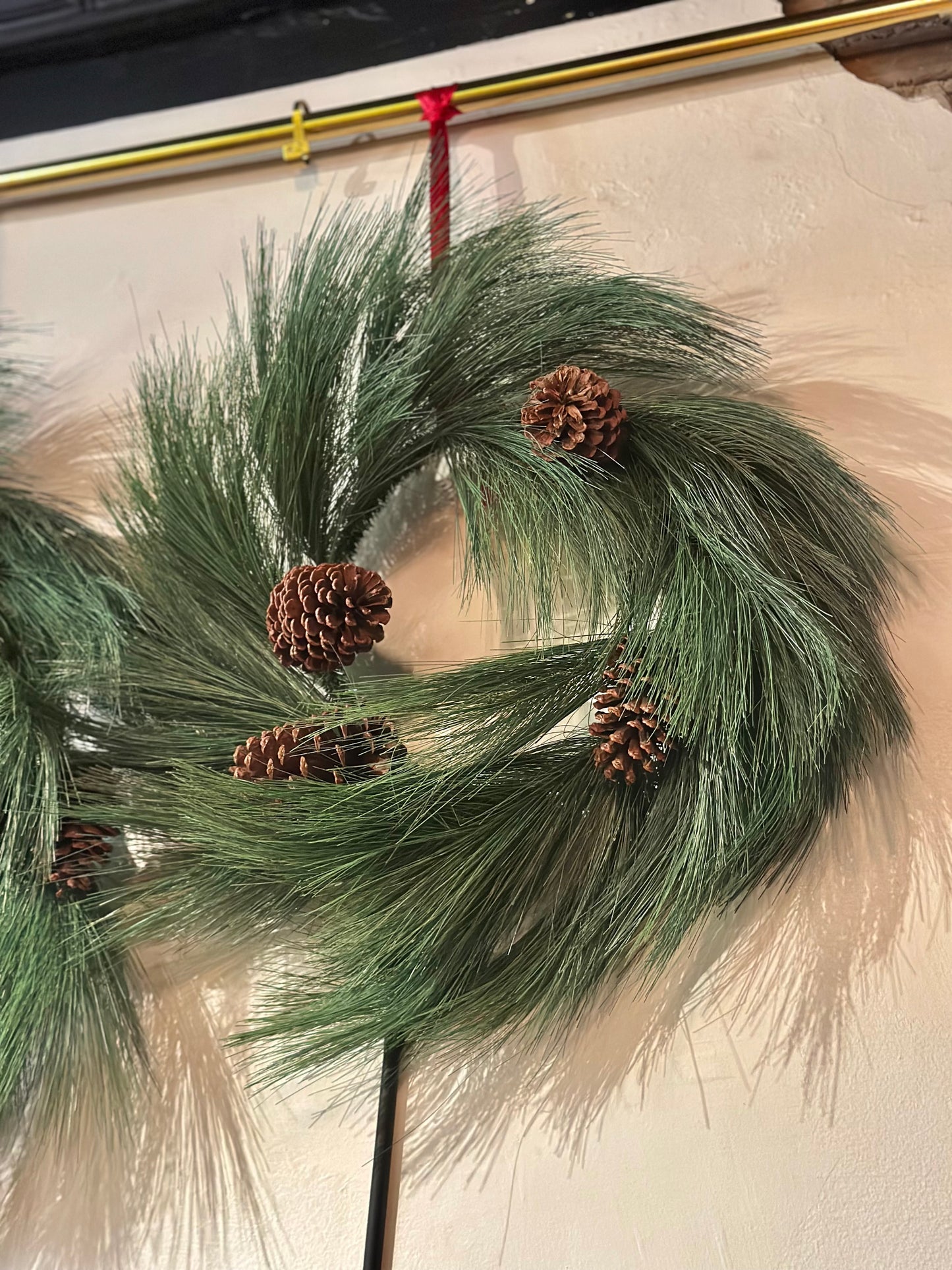 30" HORSETAIL PINE WREATH W/CONE