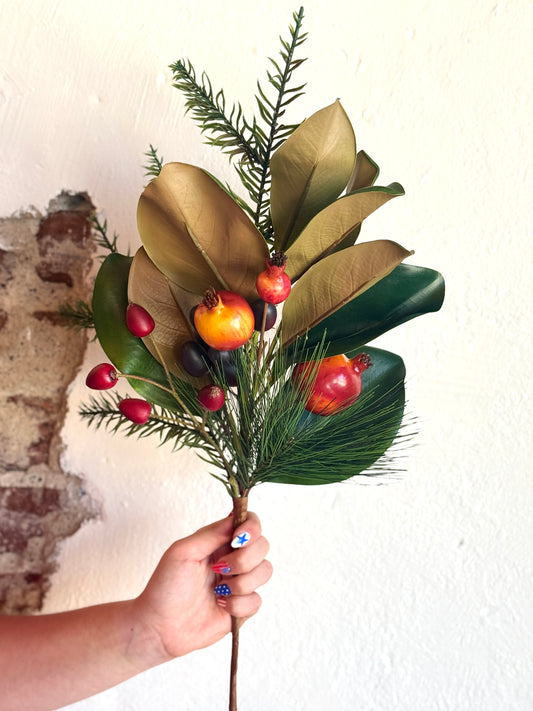 20" MAGNOLIA LEAF, POMEGRANATE & PINE SPRAY