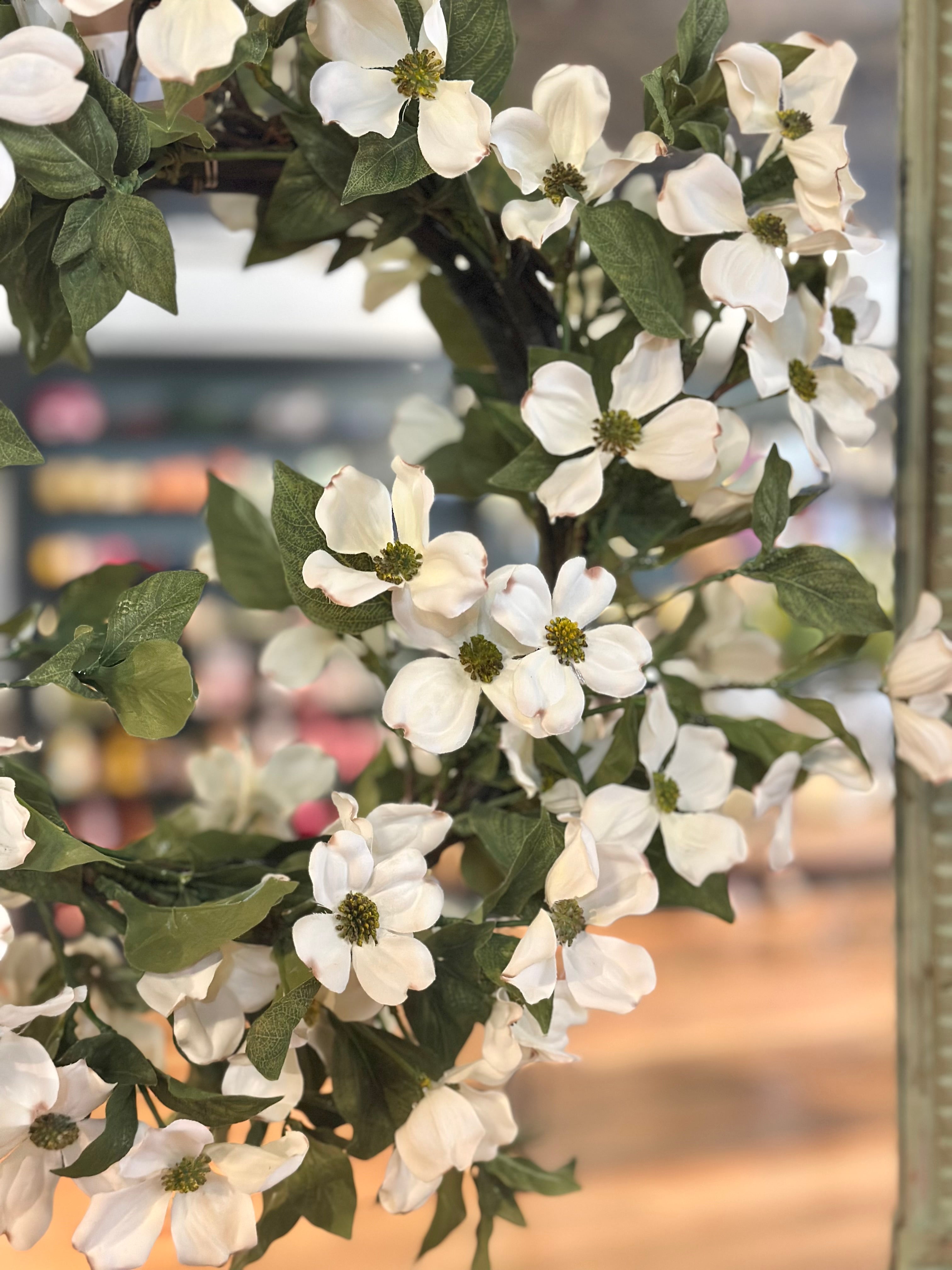 20" NORTH AMERICAN DOGWOOD WREATH