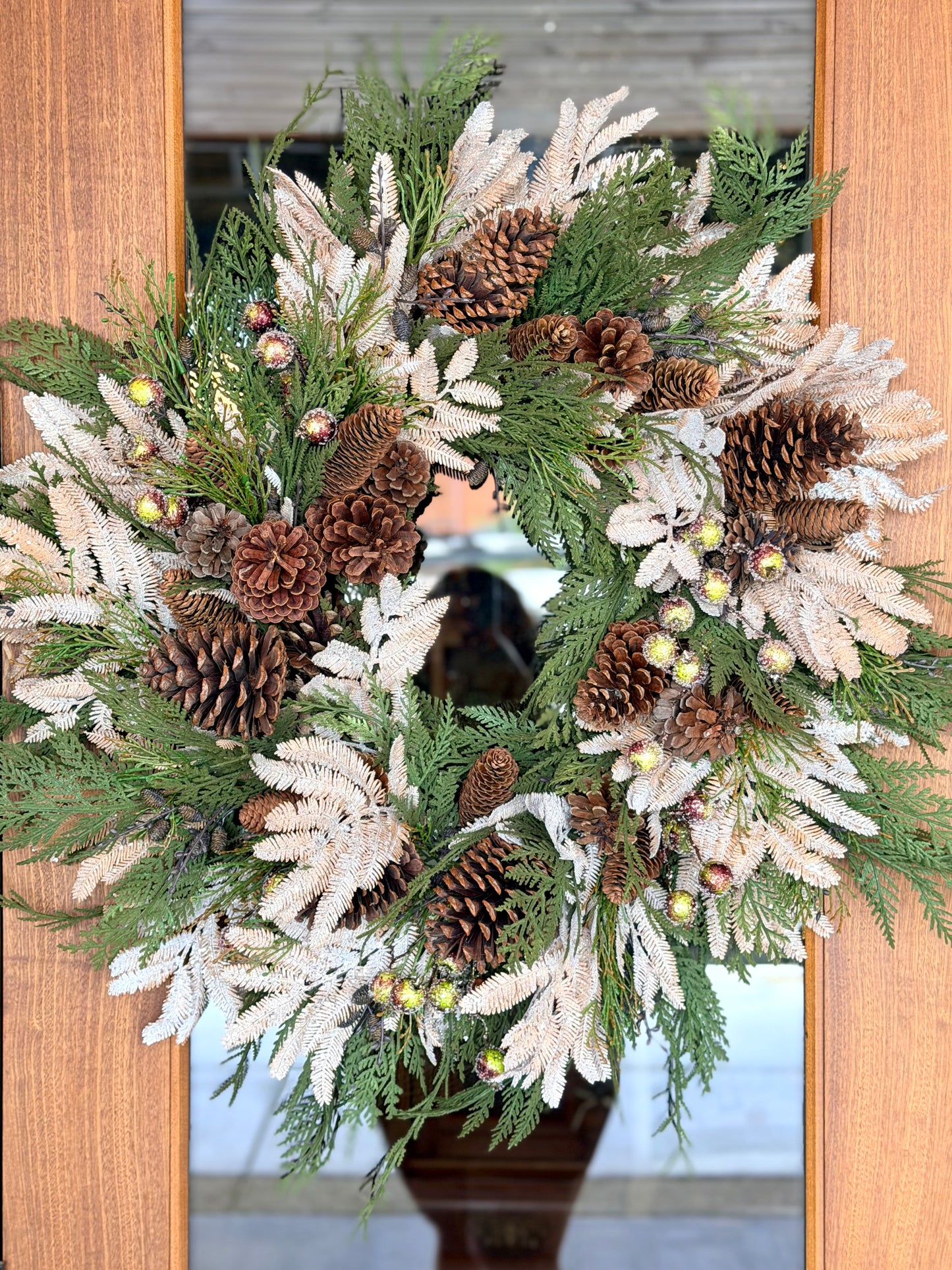 Deluxe Champagne & Pinecone Wreath