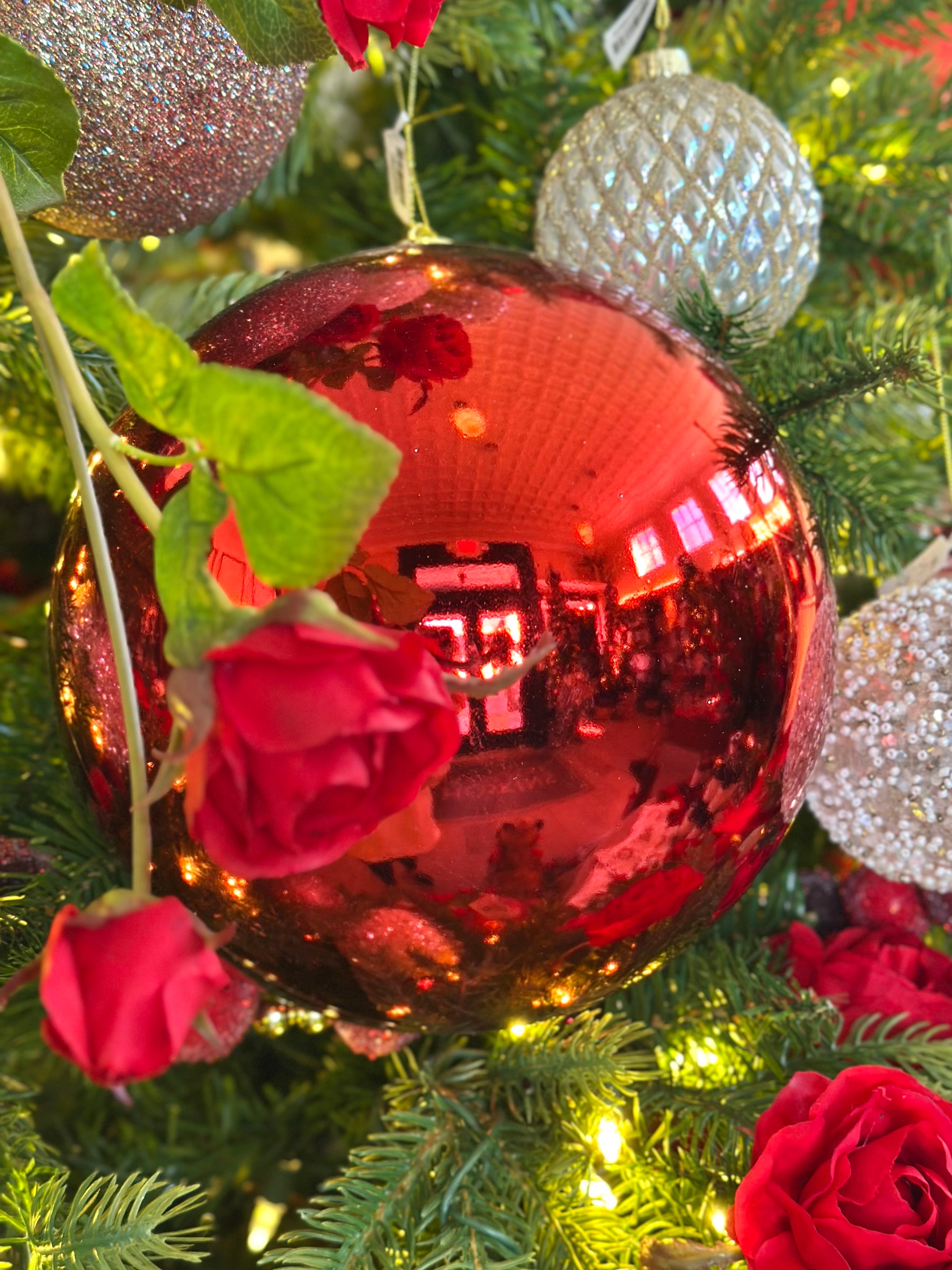 8” Shiny Ball - Red