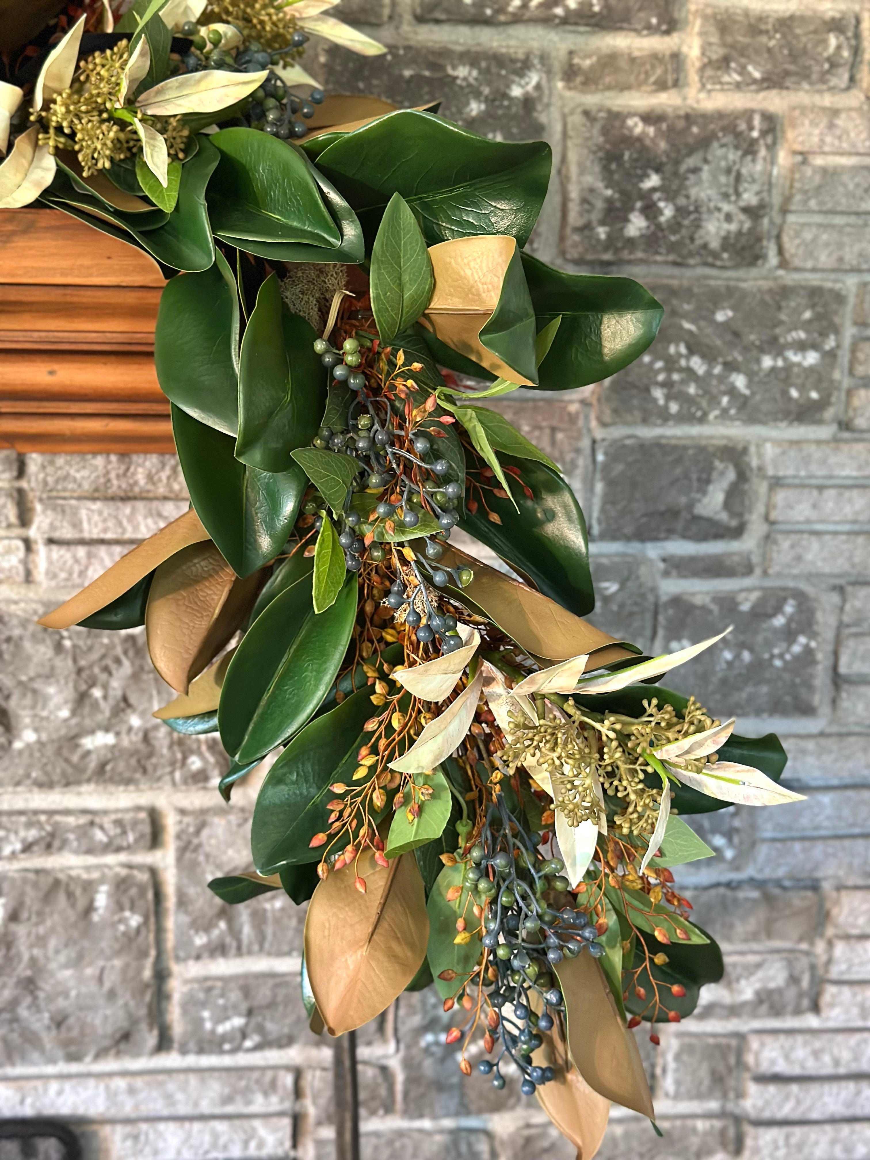 Magnolia Berry and Artemesia Garland