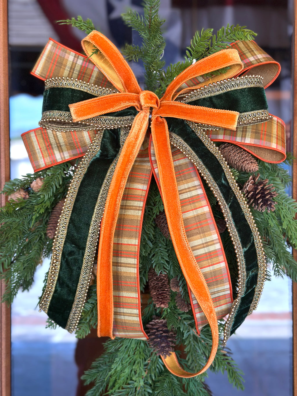 Noble Cedar and Bow Drop