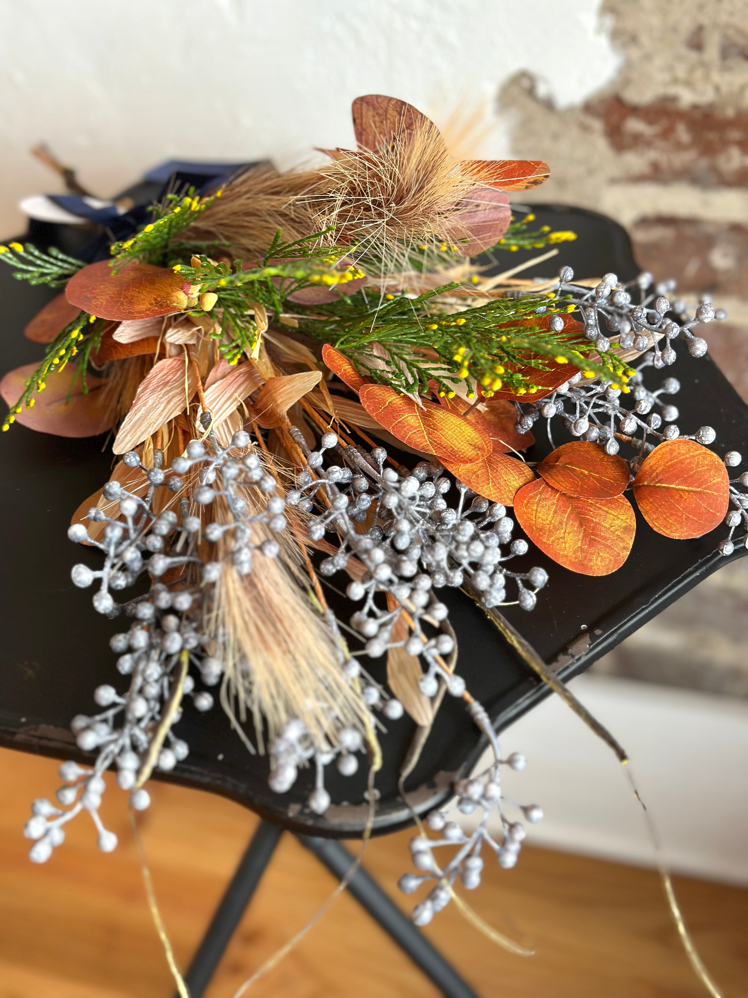 Gathered Eucalyptus & Berry Drop