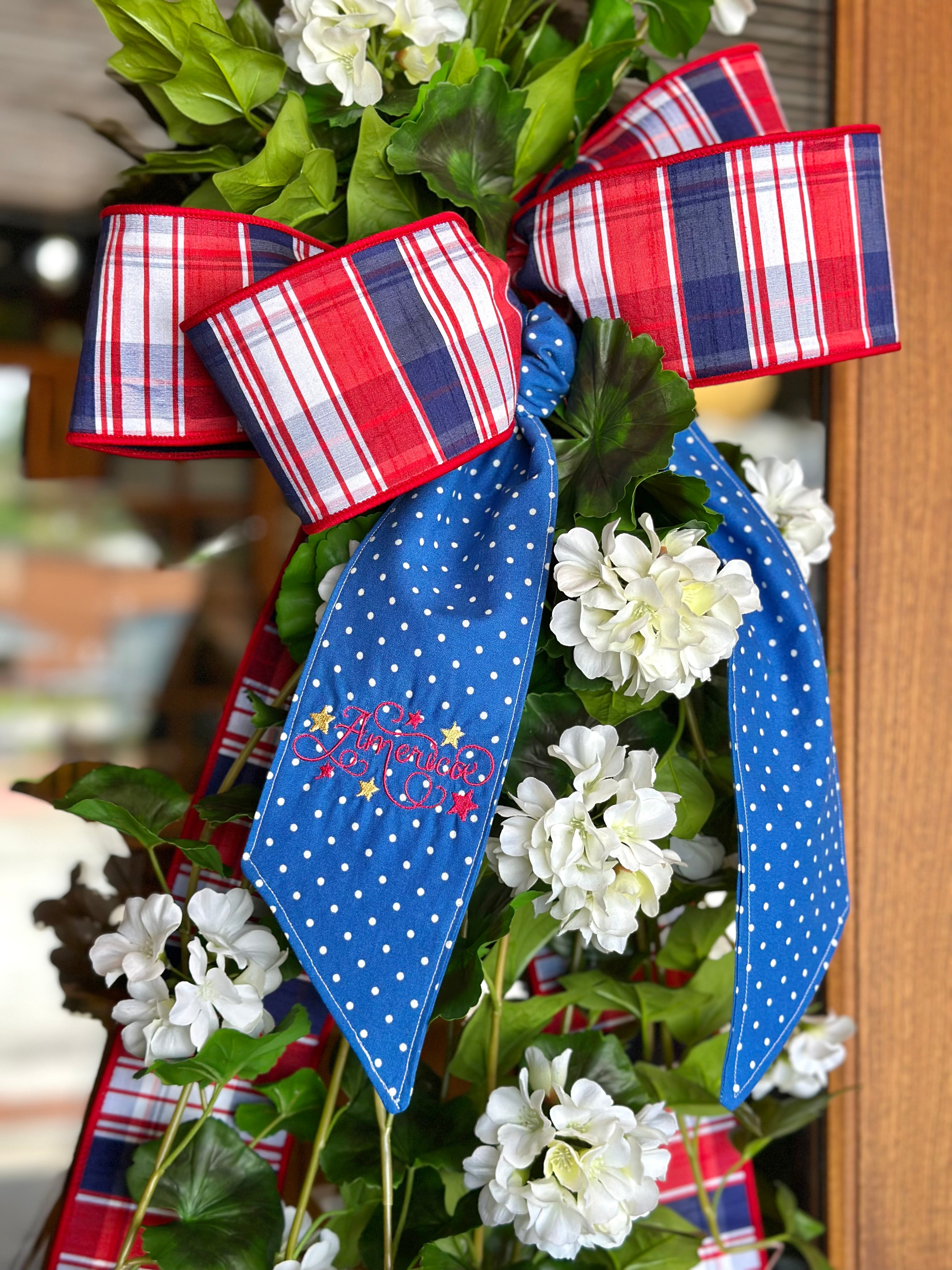 UV-Protected White Geranium and Ivy Swag with Embroidered “America” Sash