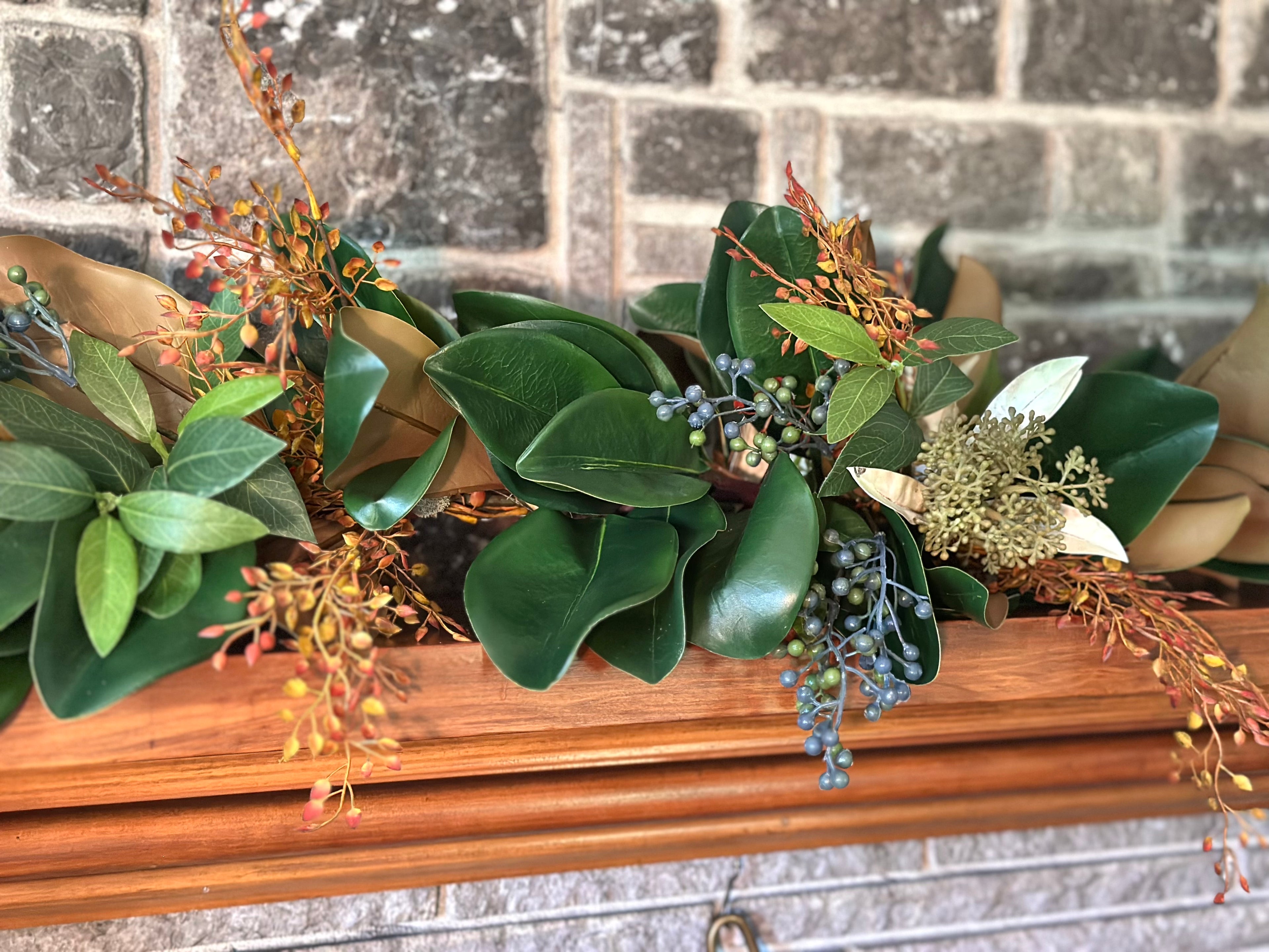 Magnolia Berry and Artemesia Garland