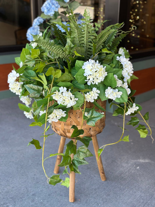 12" UV-Rated White Hydrangea, Fern, Ivy