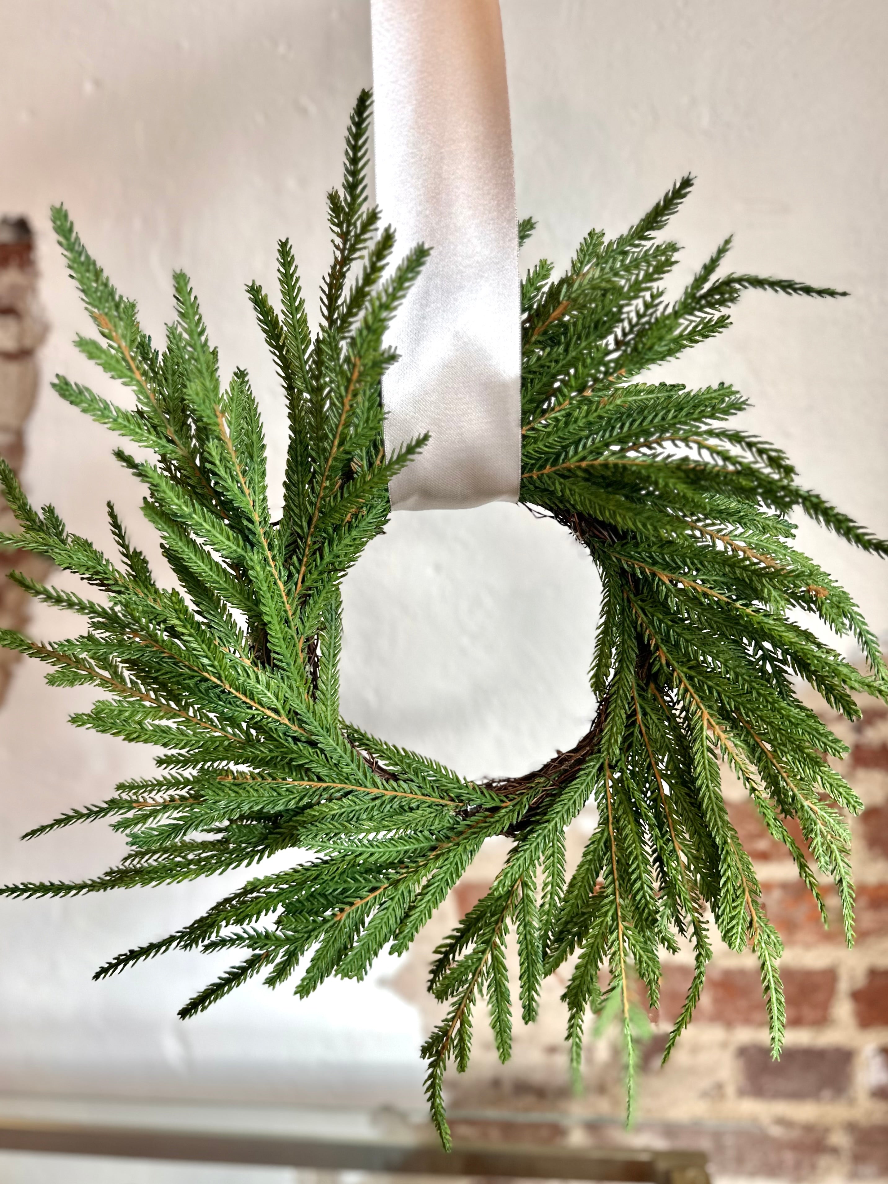 AUSTRIAN PINE WREATH (MULTIPLE OPTIONS)