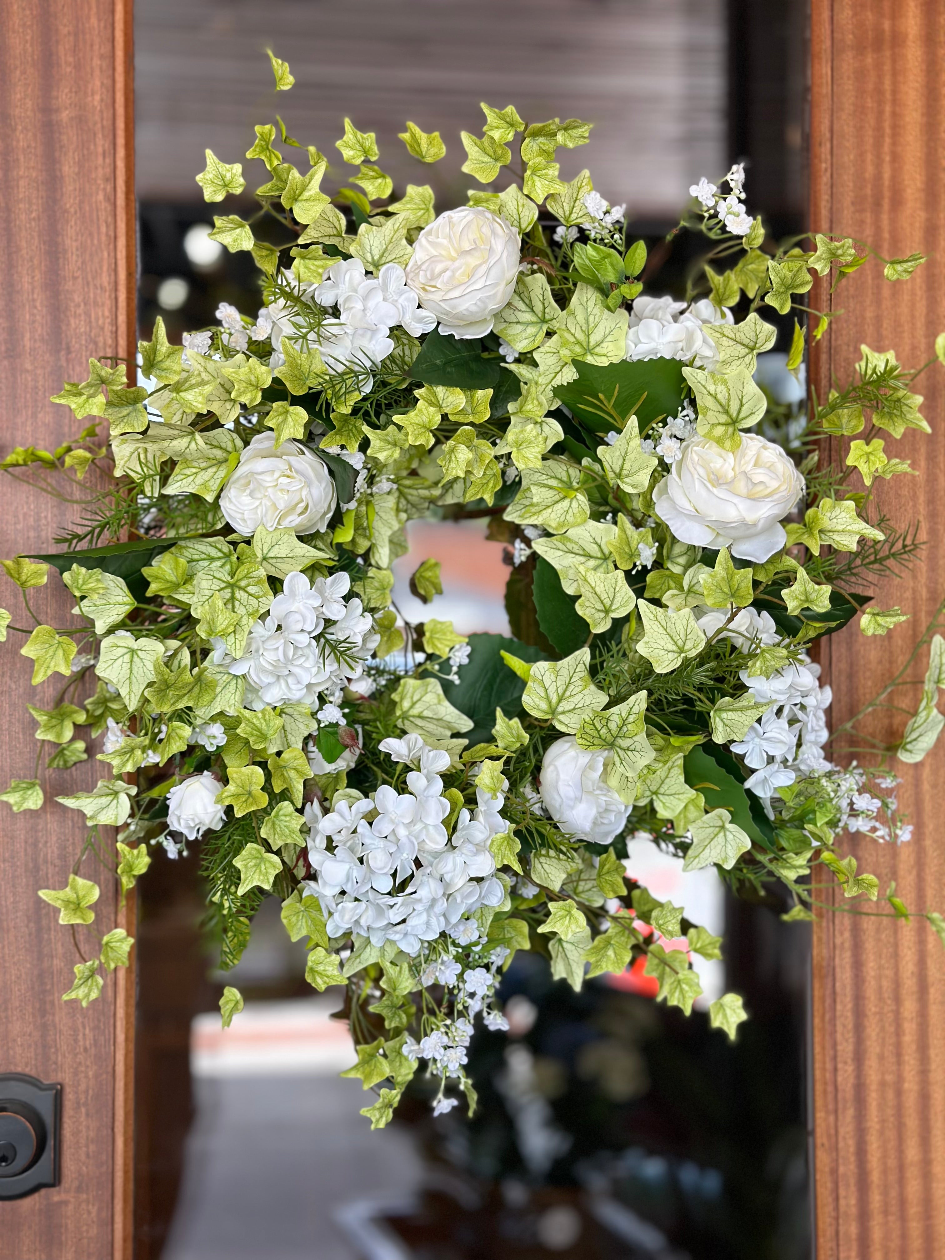 Ranunculus & Hydrangea Wreath