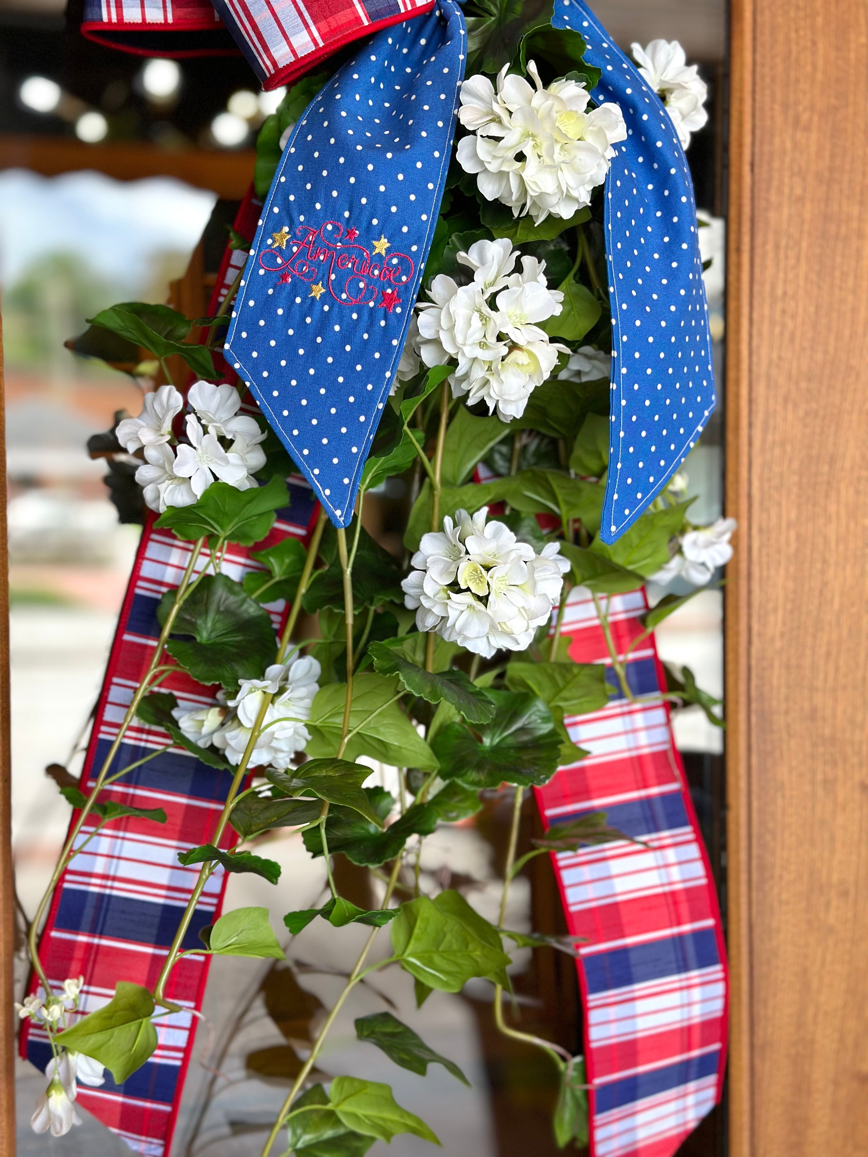 UV-Protected White Geranium and Ivy Swag with Embroidered “America” Sash