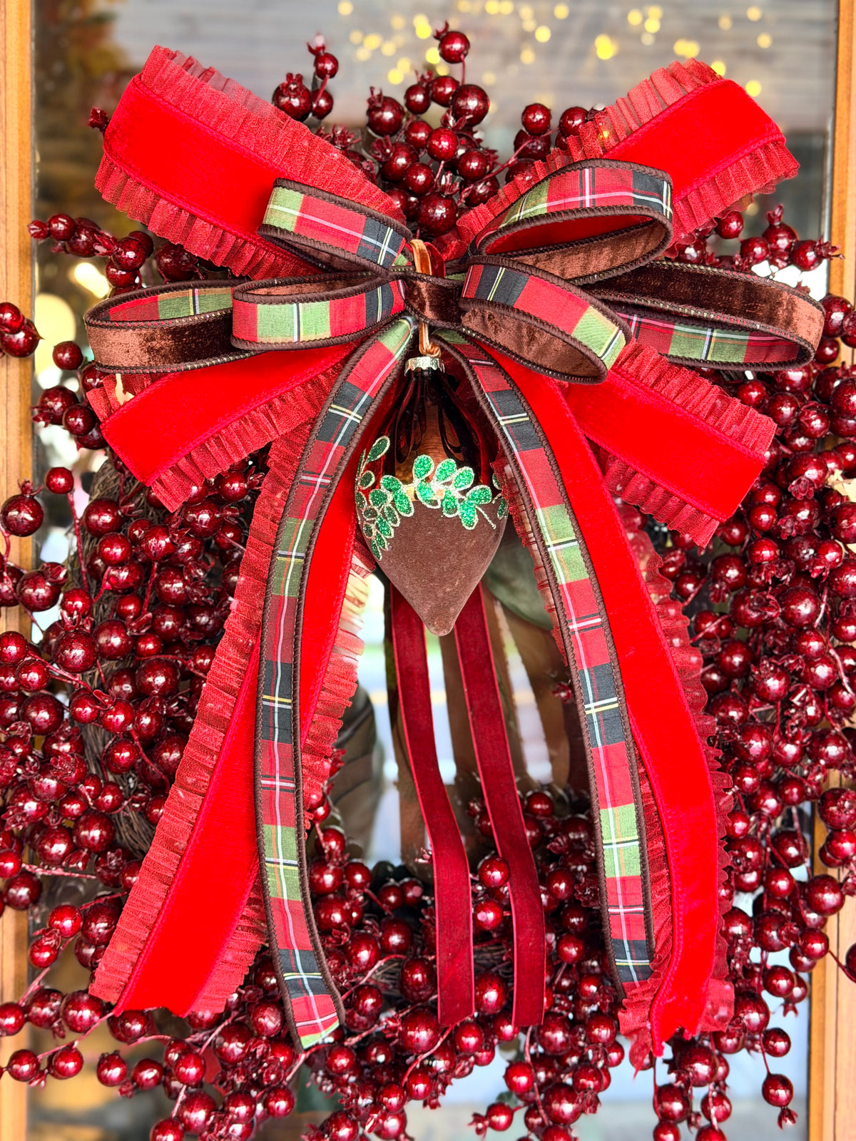 Berry Ridge Wreath & Bow