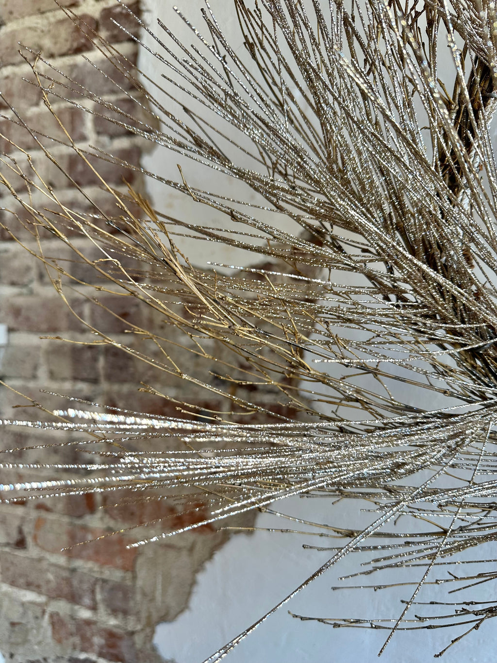 32" Glitter Long Needle Pine Wreath