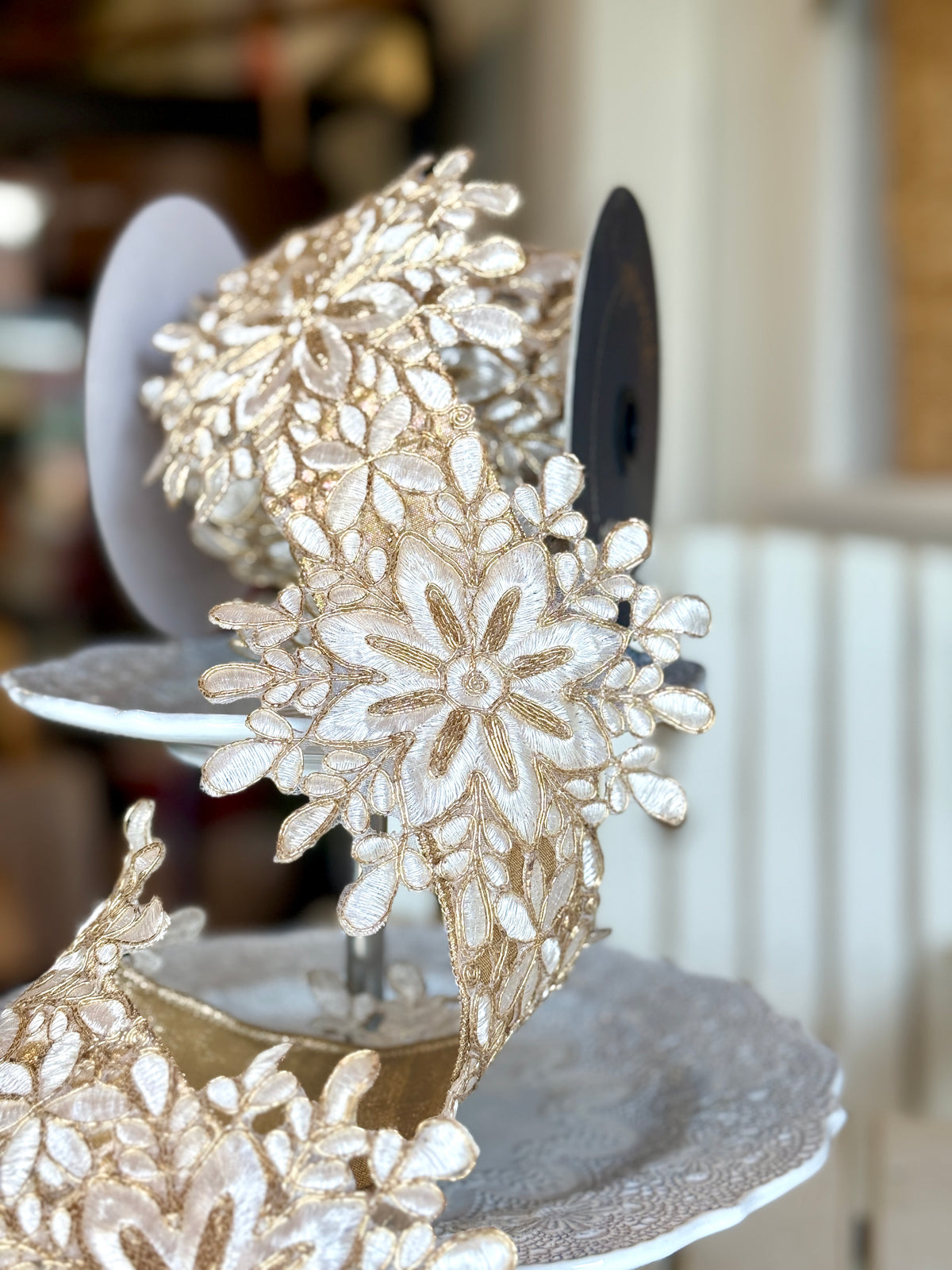 5.5” Snowflake Lace, Ivory, SOLD BY THE YARD