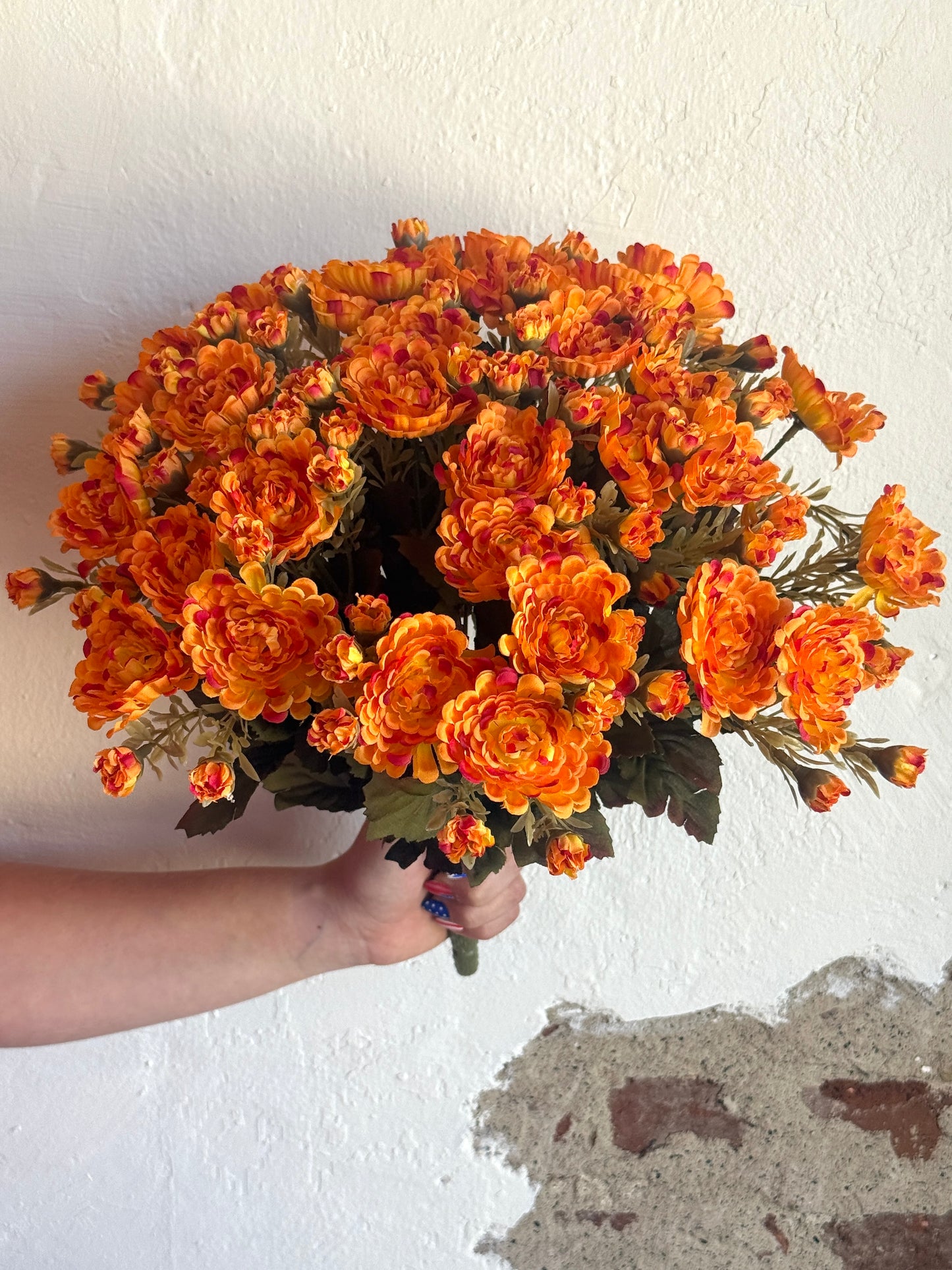 15" MINI MUM BUSH; 2.25" BLOOMS (MULTIPLE OPTIONS)
