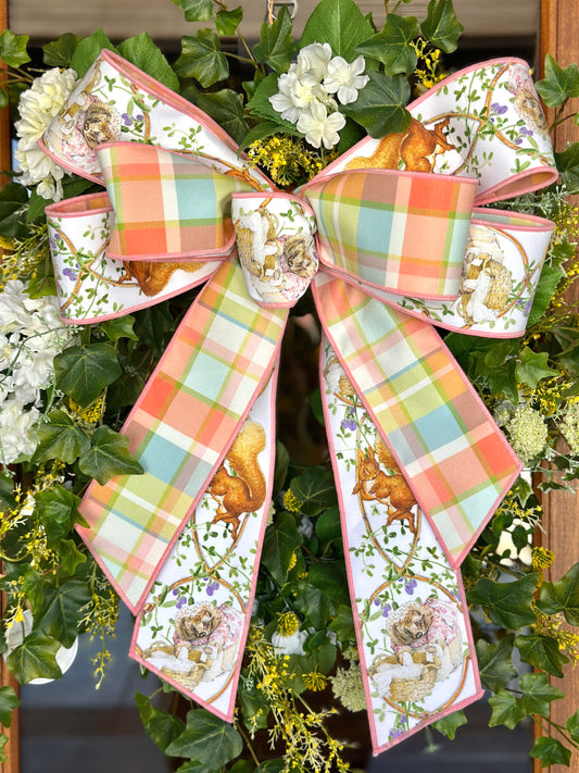 Mrs. Tiggy-Winkle & Squirrel Nutkin Bow