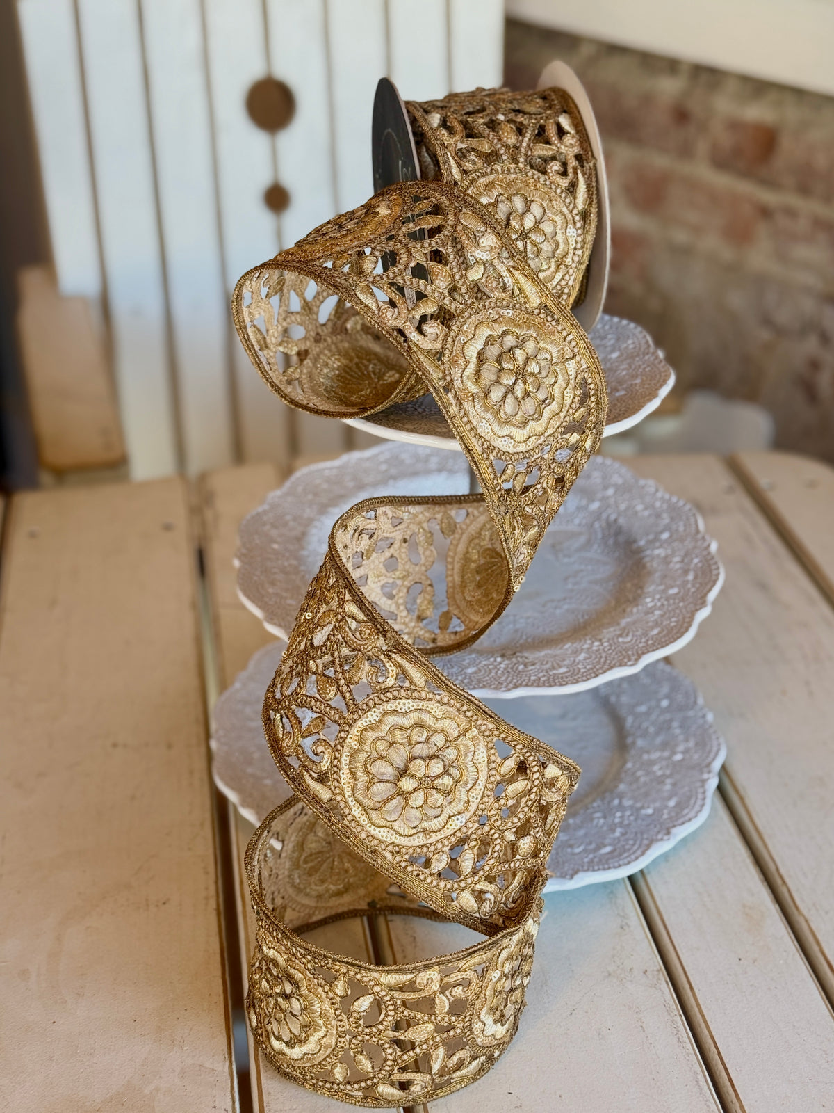 4” Medallion Lace, Antique Gold, SOLD BY THE YARD
