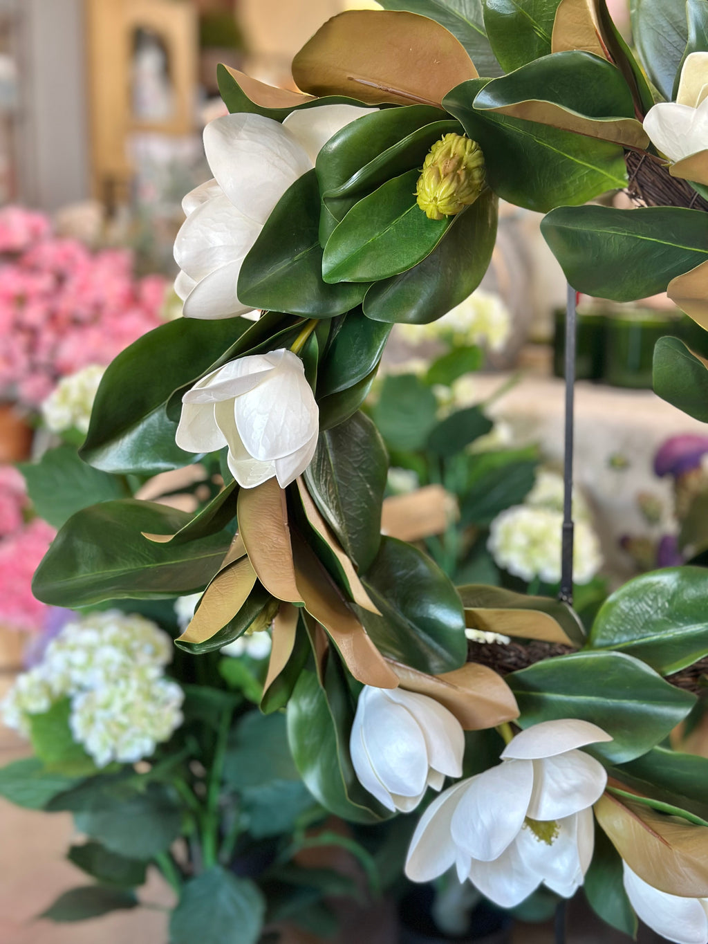 VERANDA MAGNOLIA WREATH