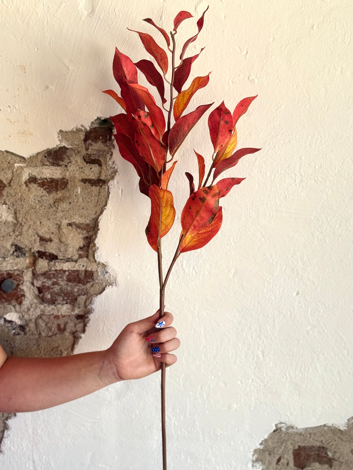 34" FALL LAUREL LEAVES SPRAY (MULTIPLE OPTIONS)