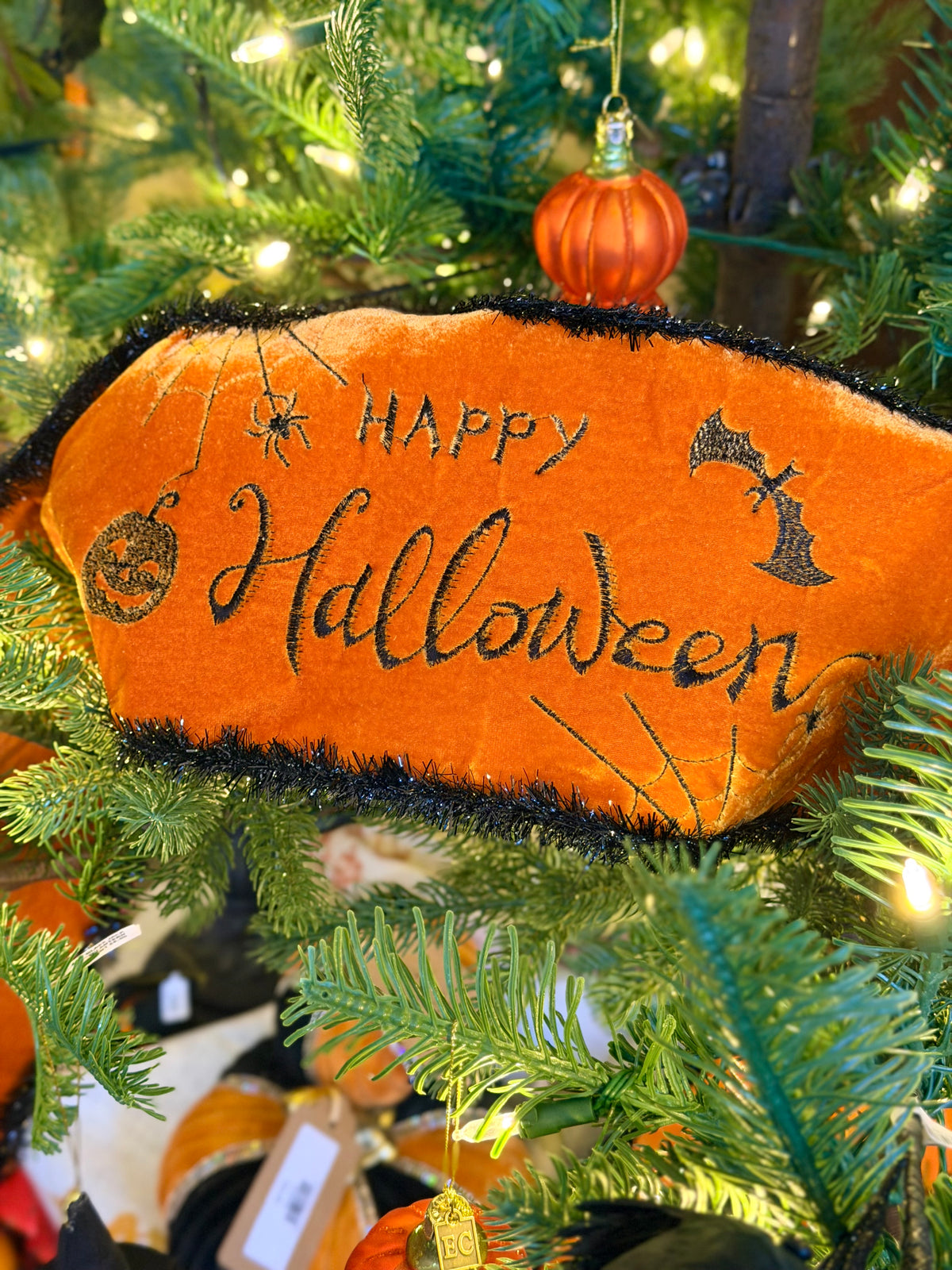 6X44" "HAPPY HALLOWEEN " BANNER