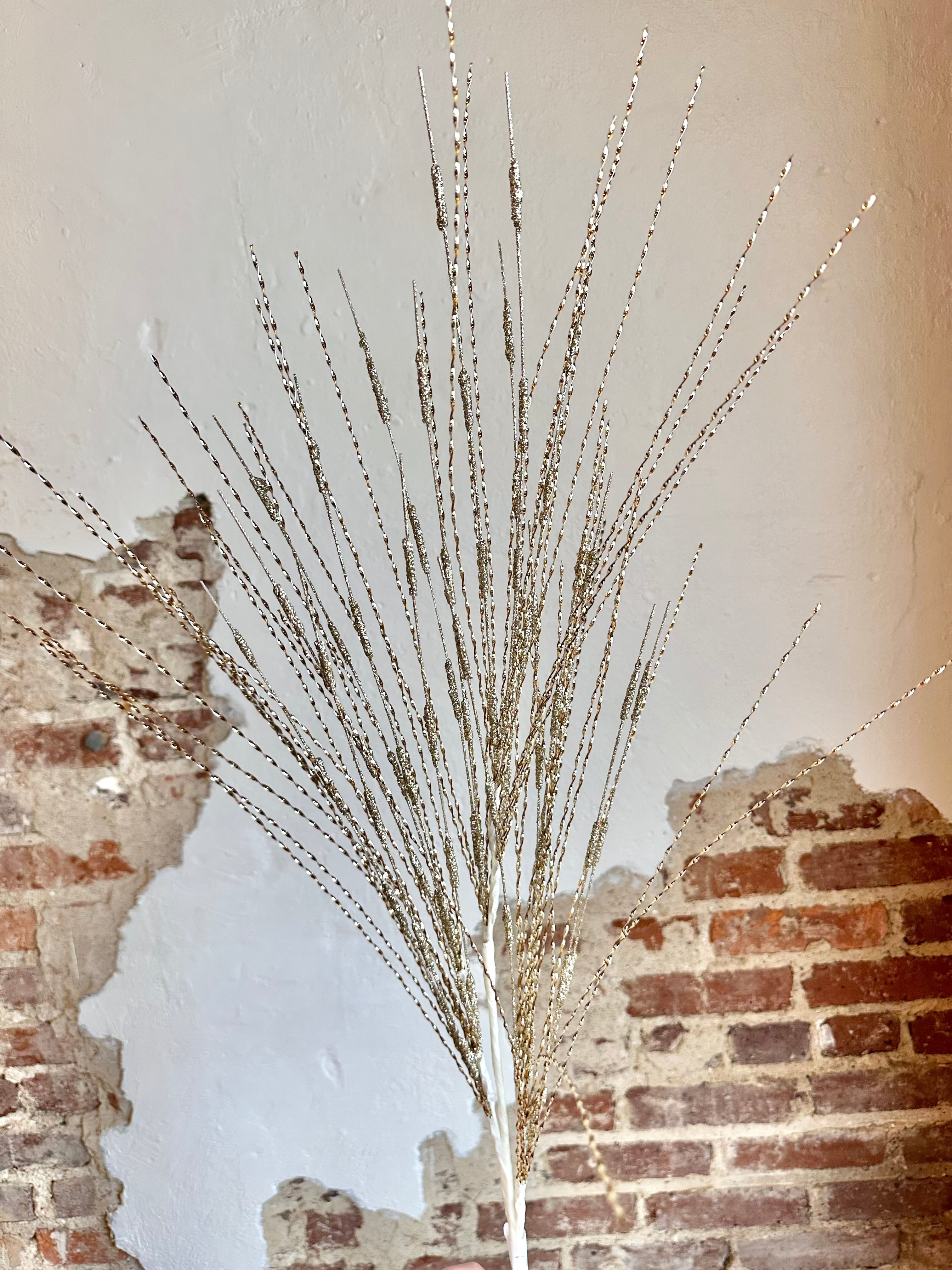 38" TWISTED METALLIC GRASS SPRAY