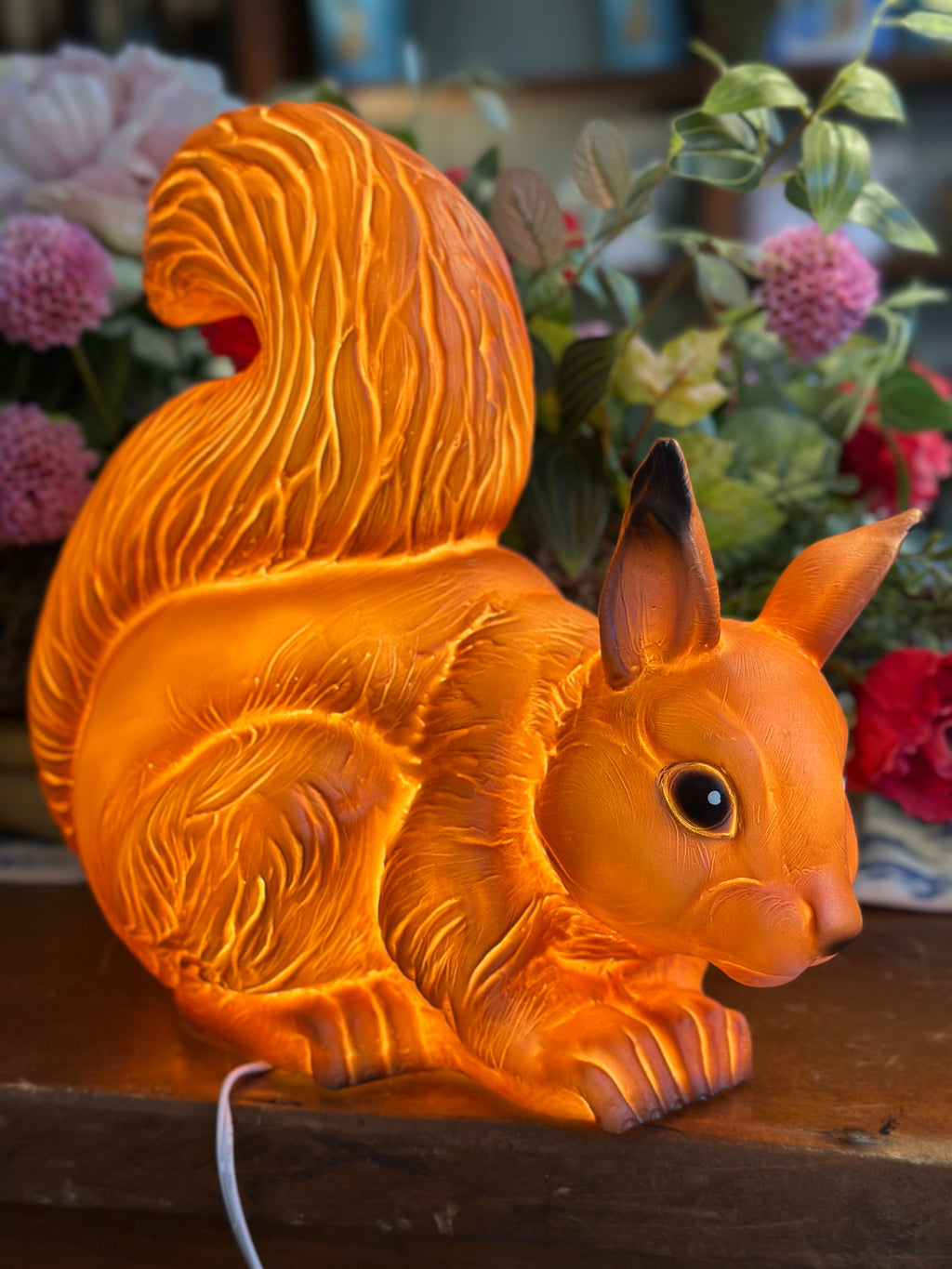 Squirrel Light w/ Plug