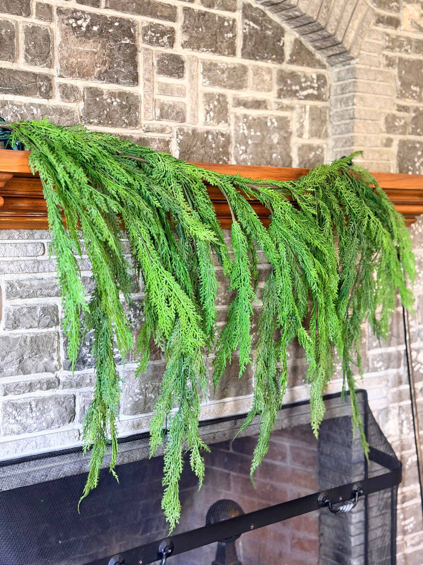 40” NATURAL TOUCH CEDAR DRIPPING GARLAND