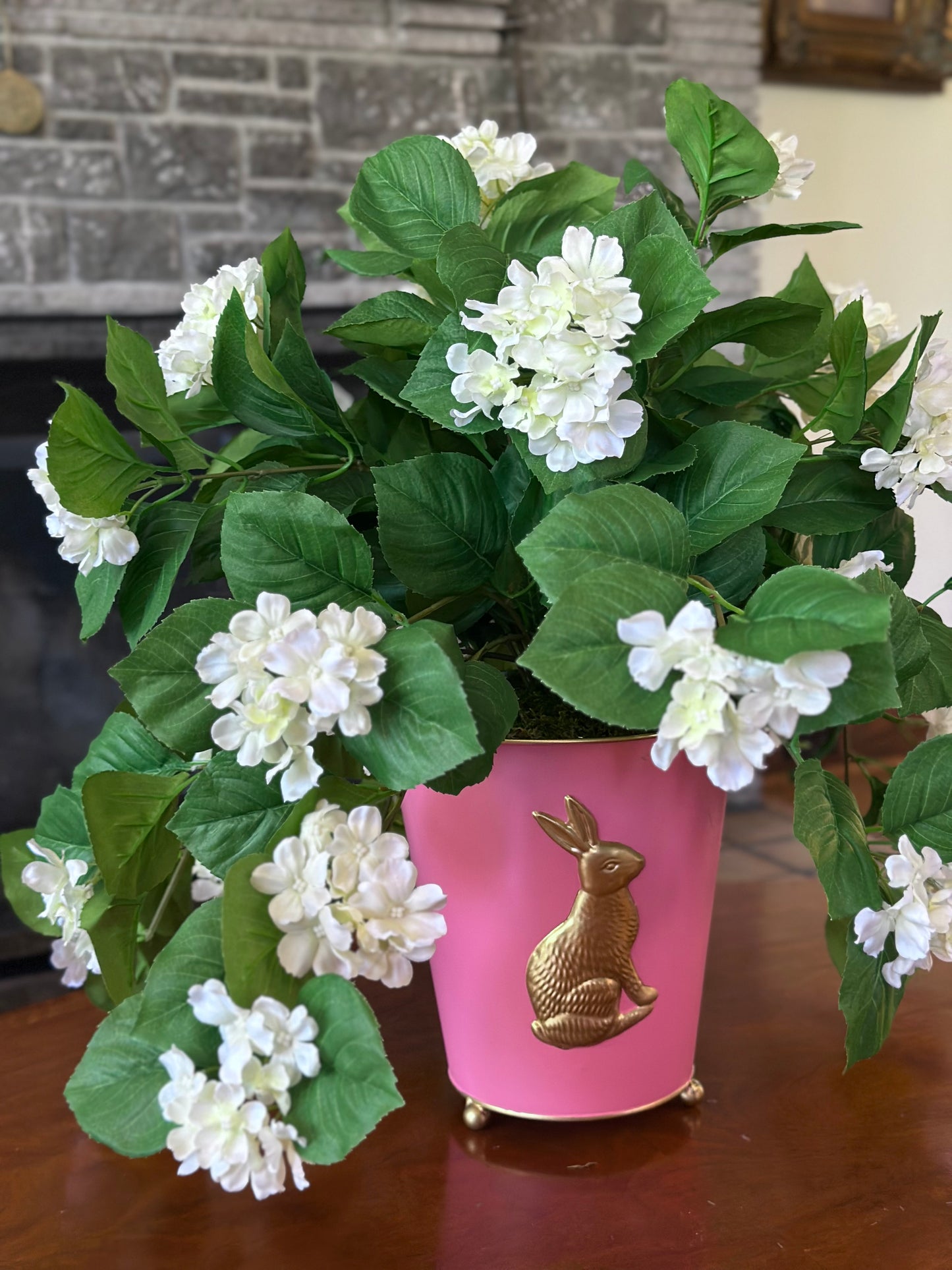Potted White Mini Hydrangea Blooms in Pink Pot