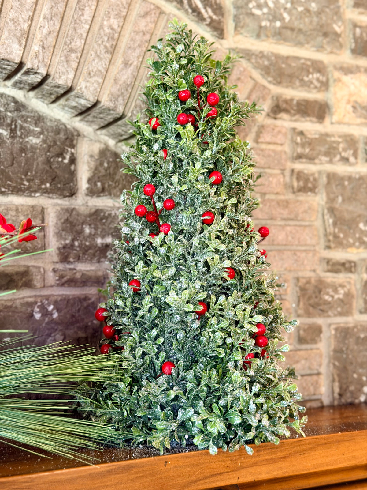 18" RED BERRY/FROSTED BOXWOOD CONE TREE