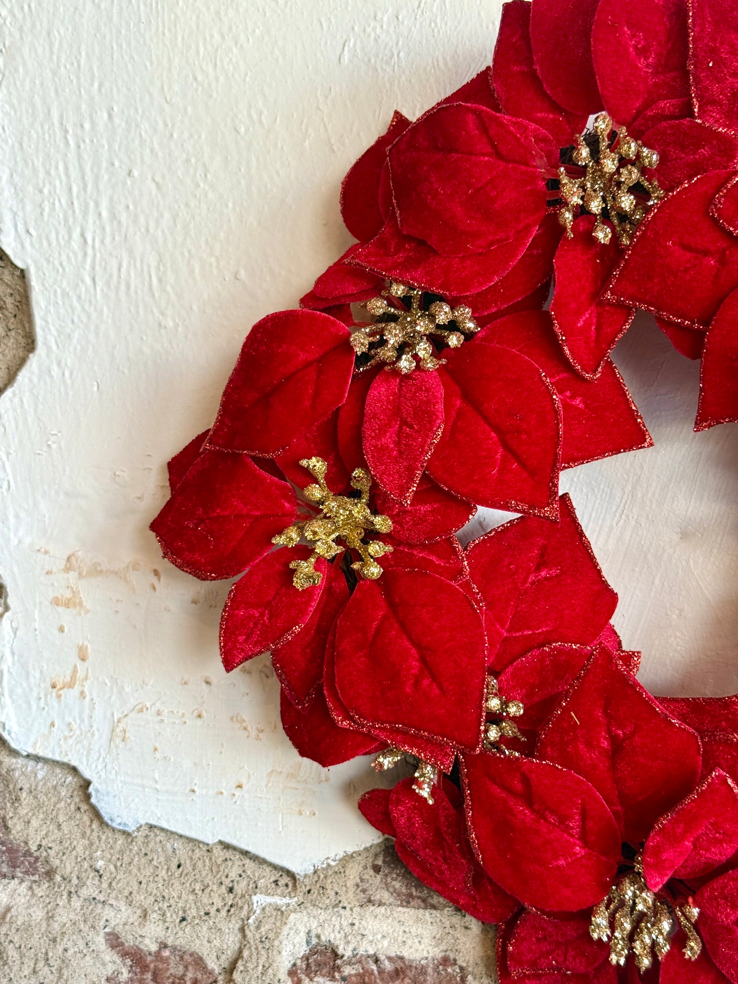 16" GLITTER POINSETTIA WREATH