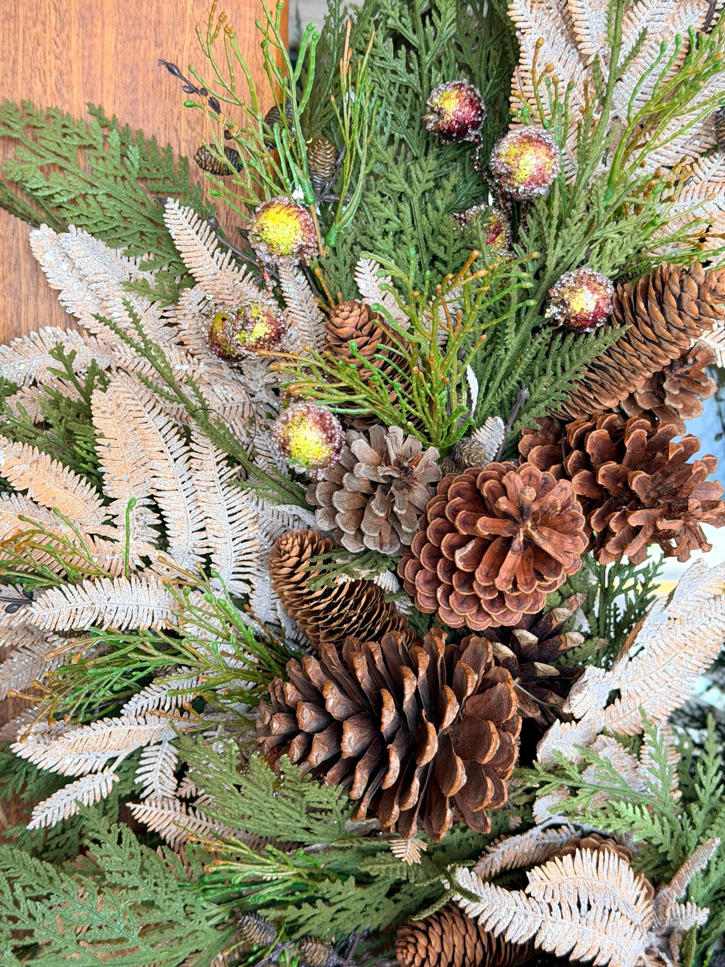 Deluxe Champagne & Pinecone Wreath