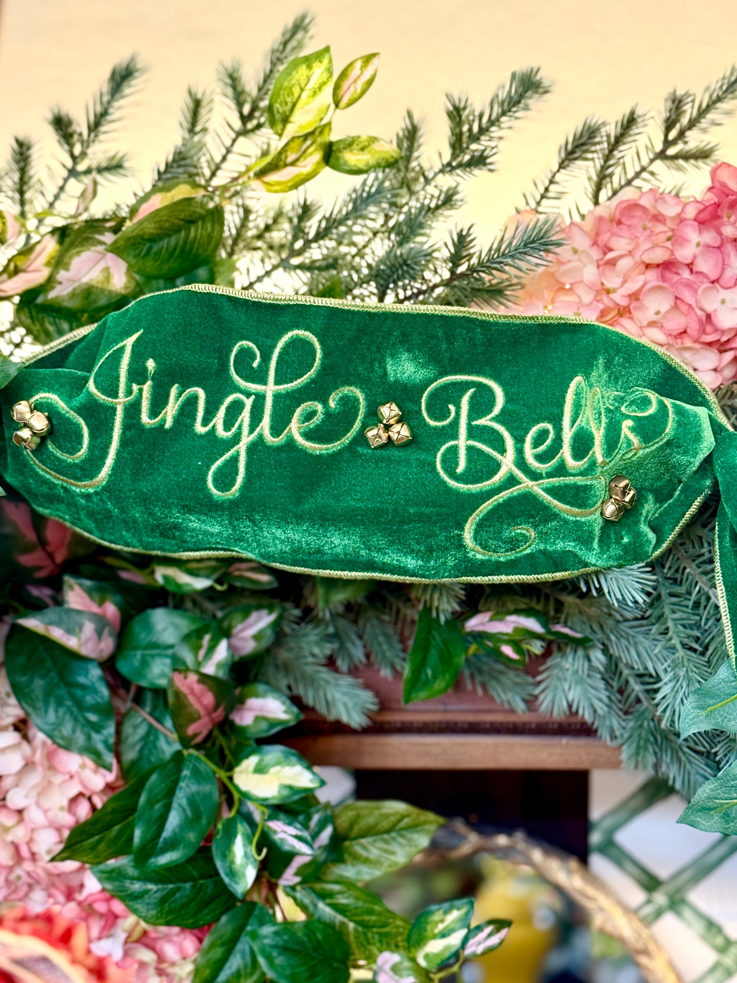 6"X44" "JINGLE BELLS" VELVET BANNER