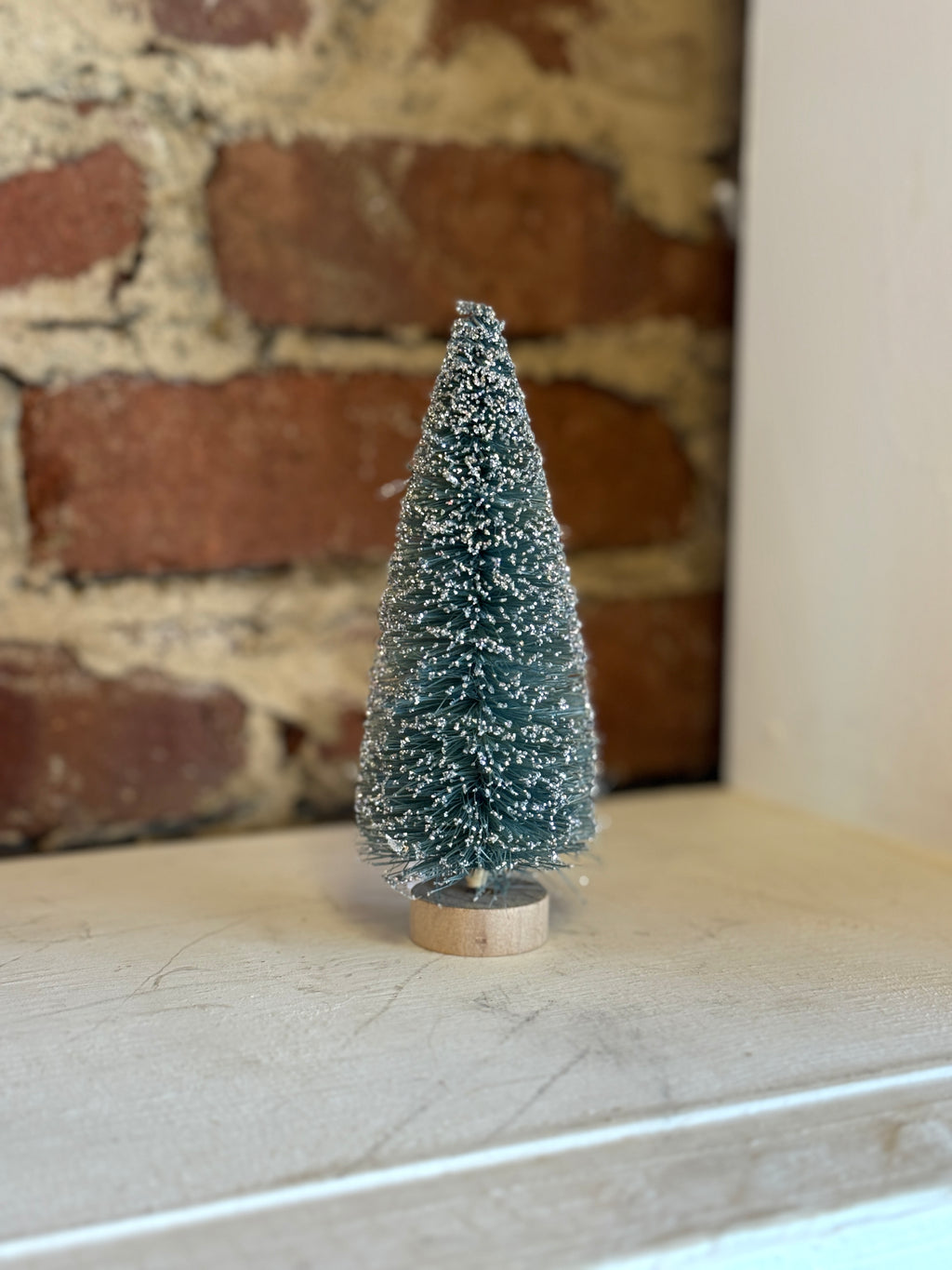 6" WOODLAND GLITTER SISAL TREES (THREE OPTIONS)