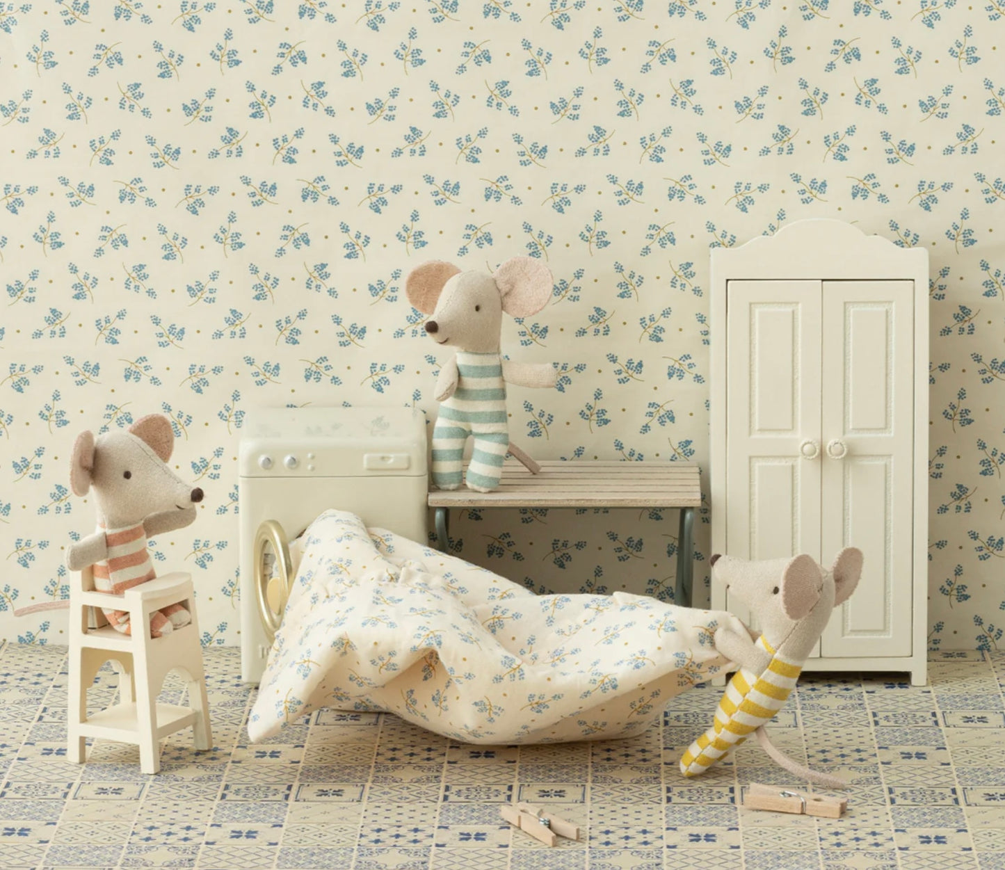 High Chair, Mouse - Off White