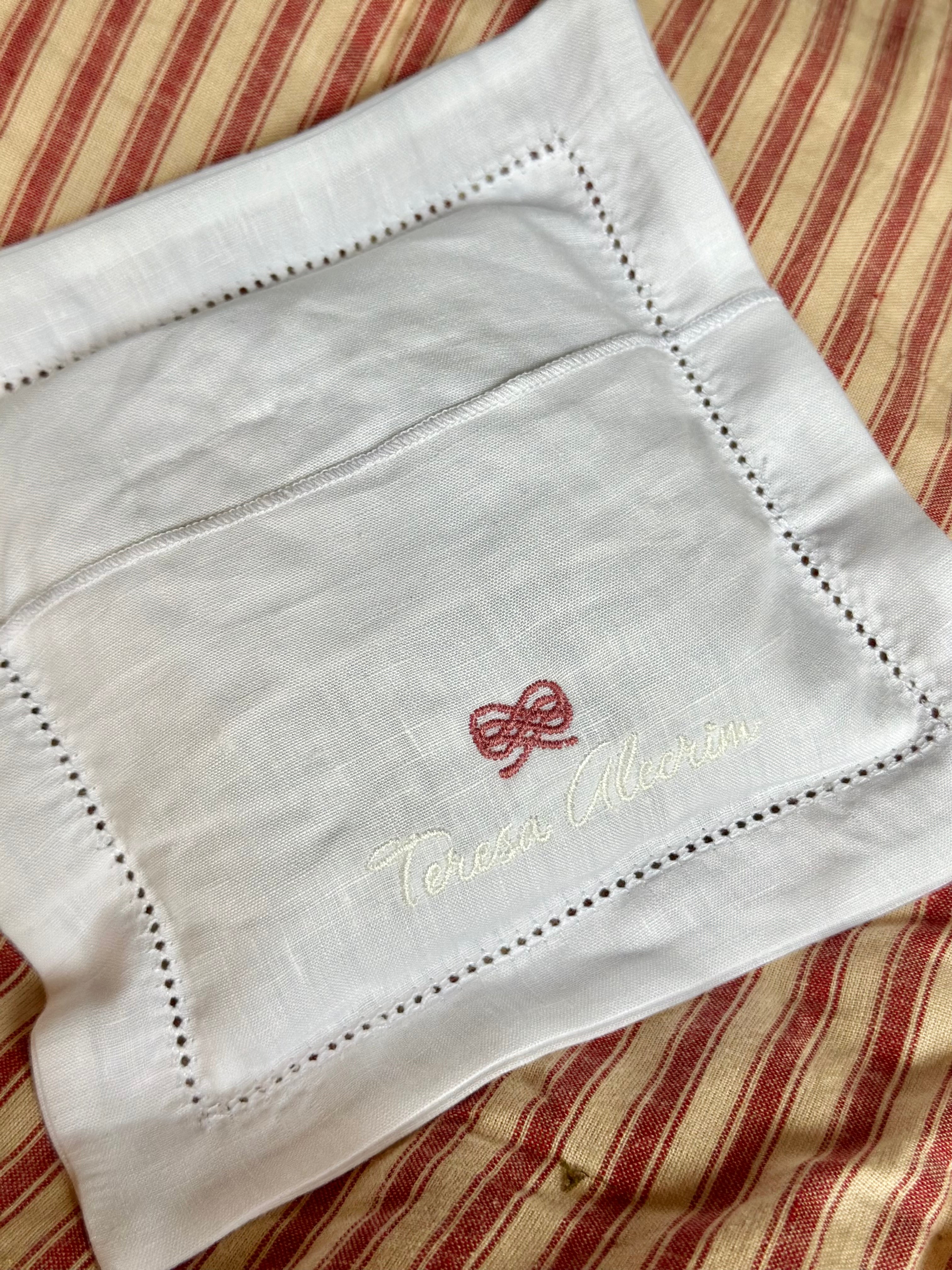 Lavender Christmas Laurel & Berries Pouch